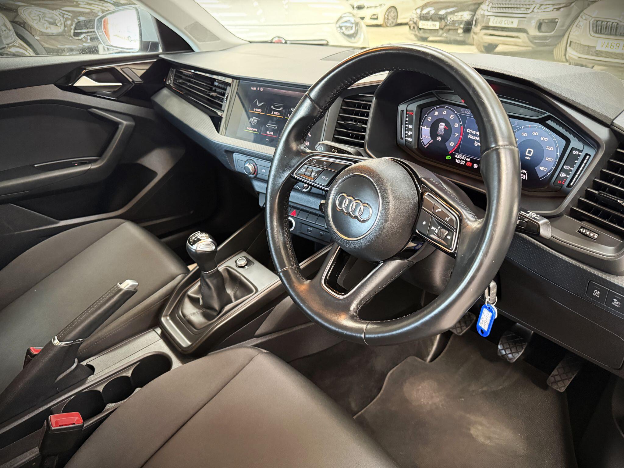 Audi A1 view 3