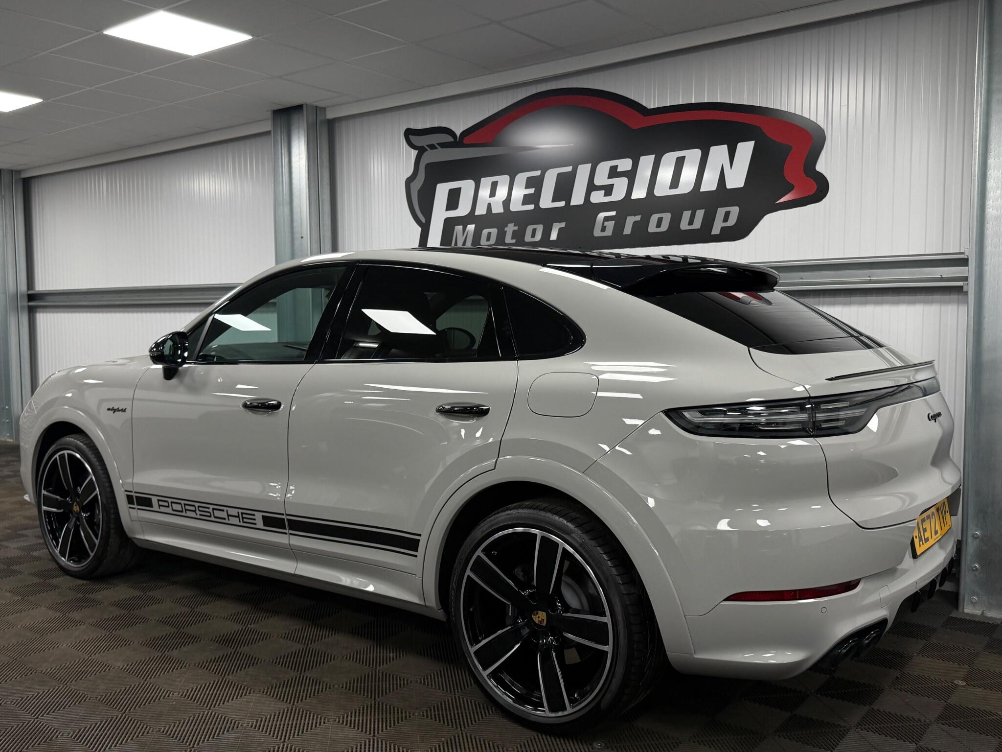 Porsche Cayenne view 10