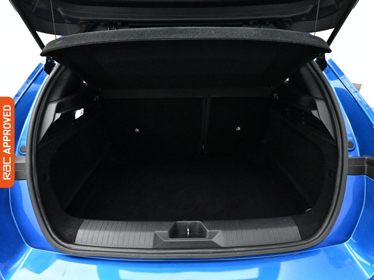 Vauxhall Astra view 13