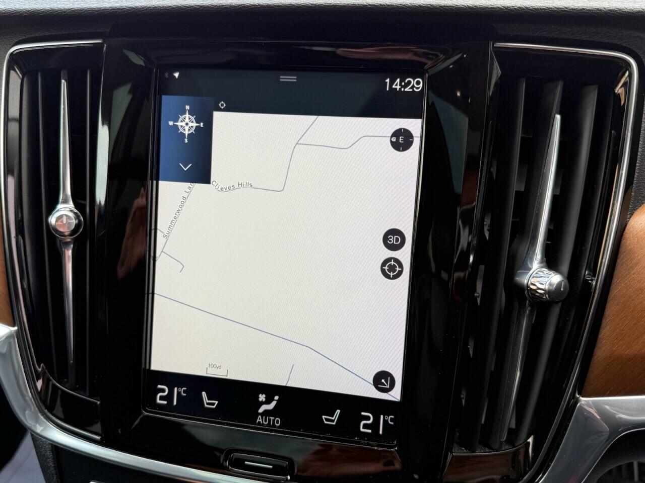 Volvo V90 view 24