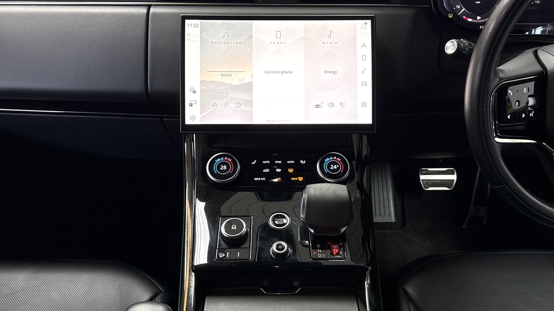 Land Rover Range Rover Sport view 14