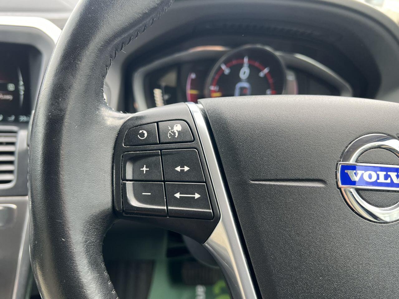 Volvo XC60 view 49
