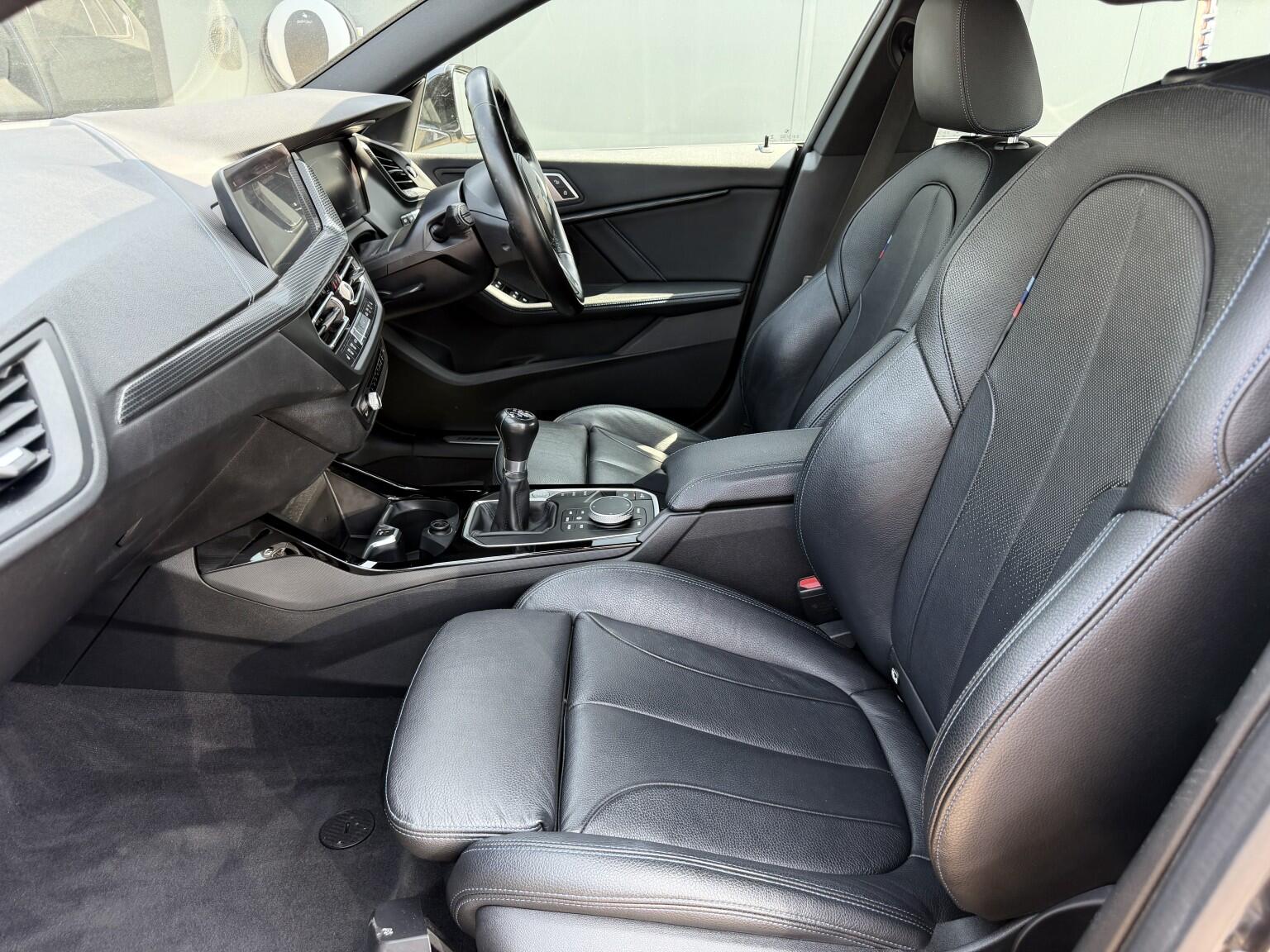 BMW 2 Series view 16