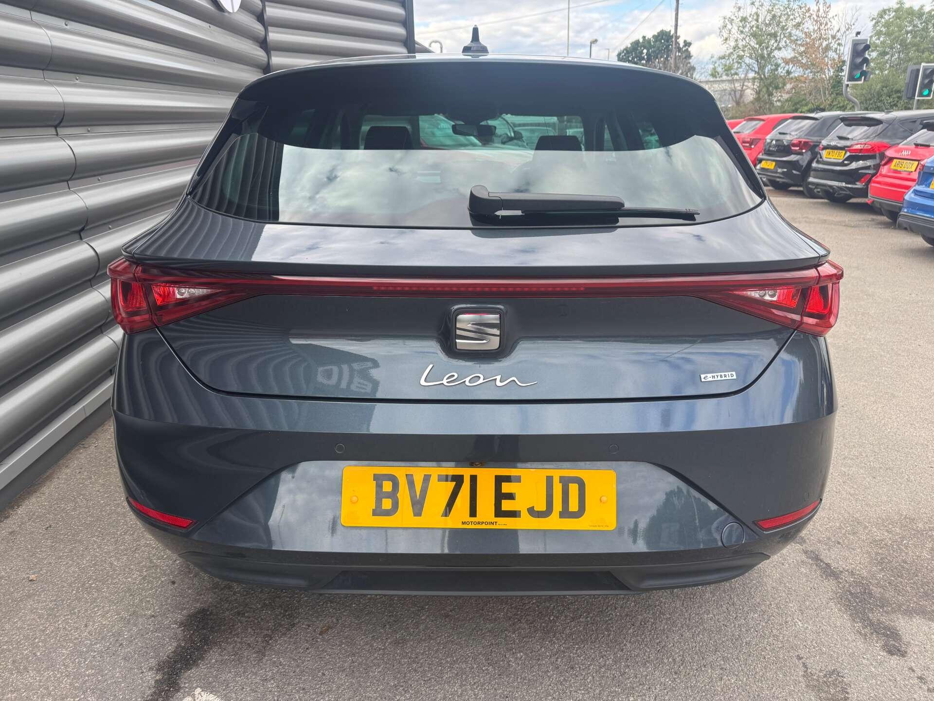 Seat Leon Leon view 4