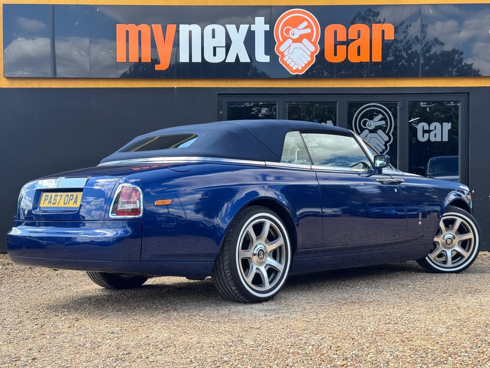 Rolls-Royce Phantom view 11