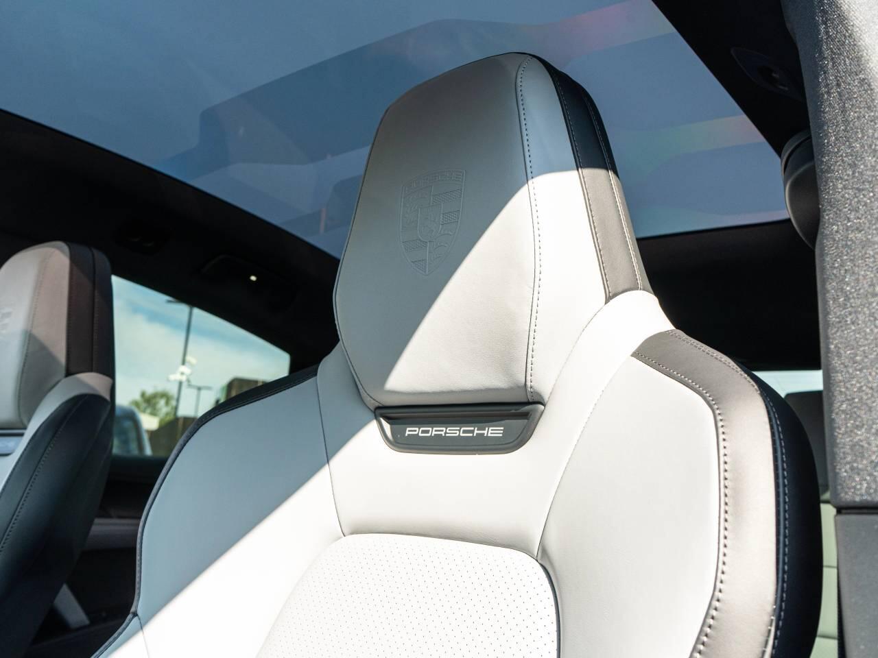 Porsche Cayenne view 44