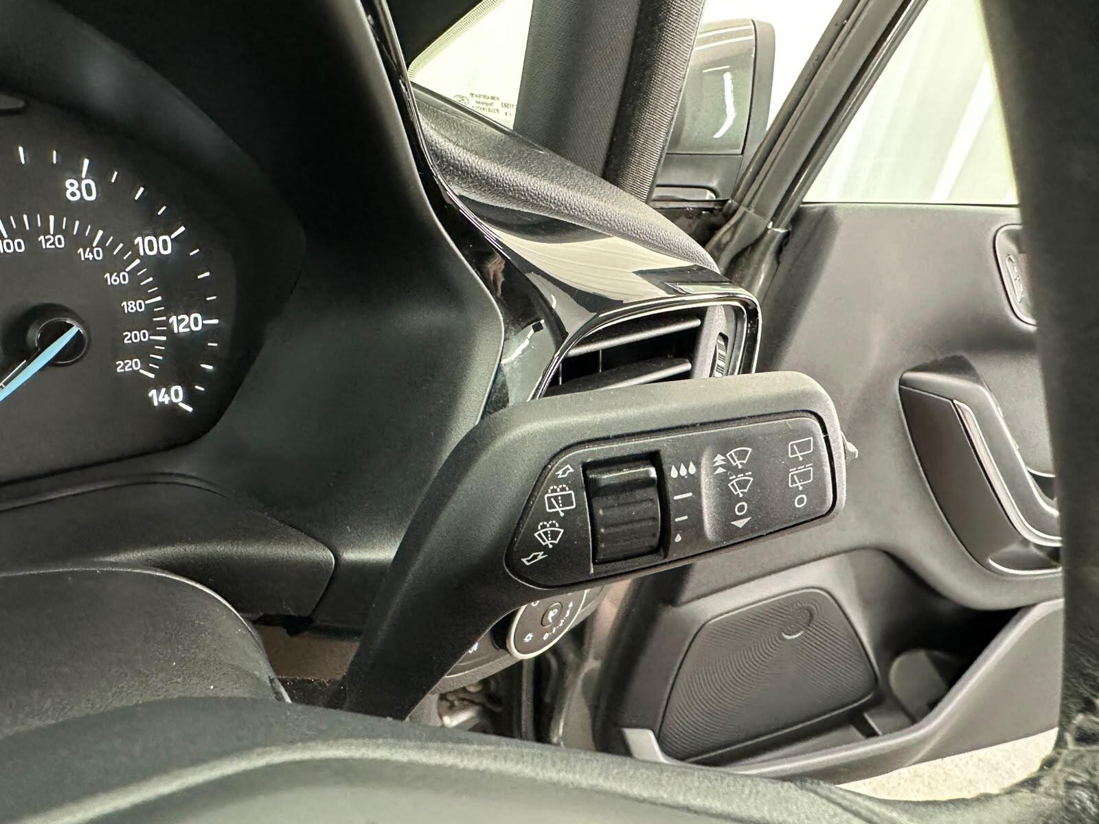 Ford Fiesta view 49