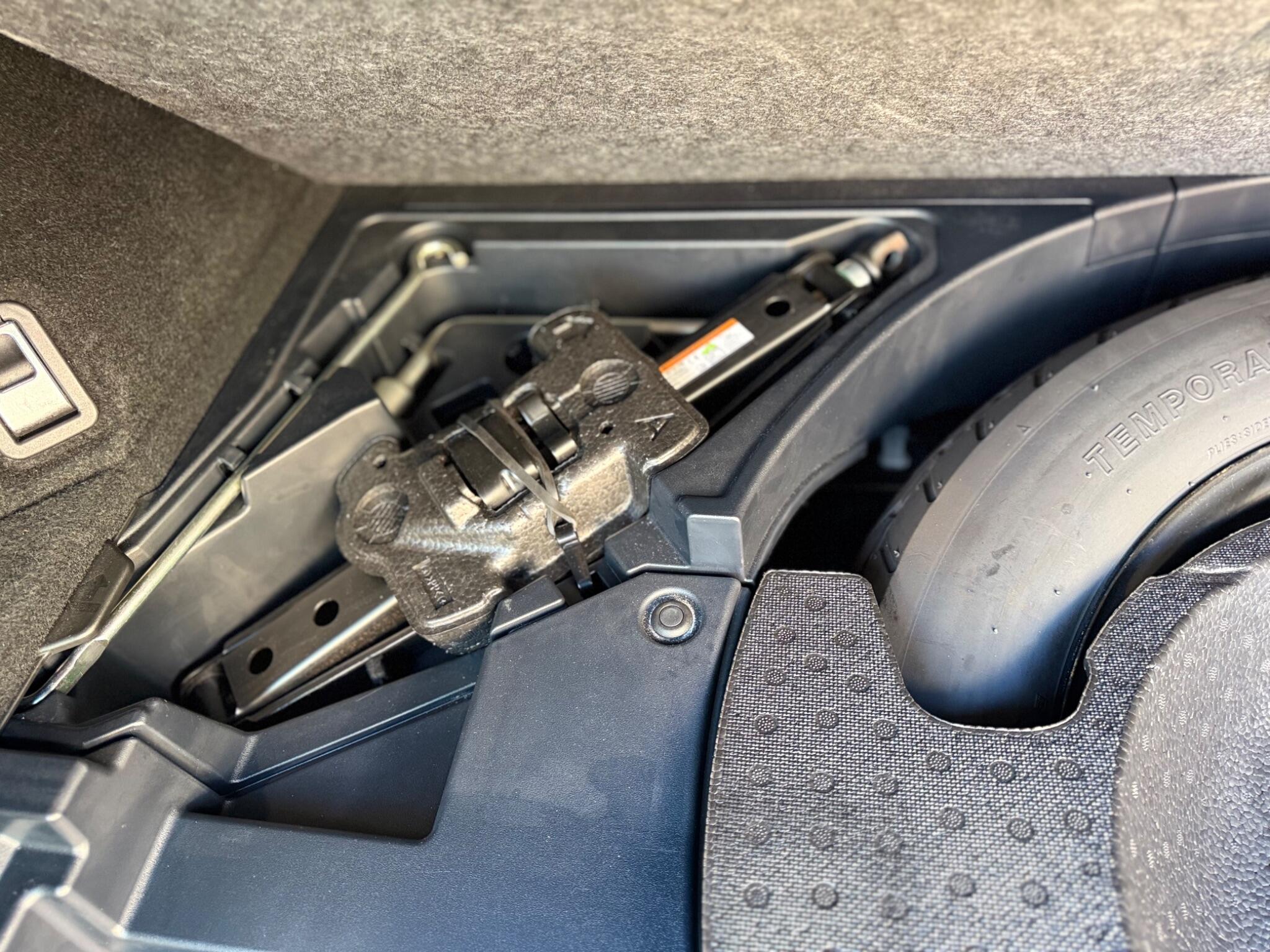 Lexus NX view 26