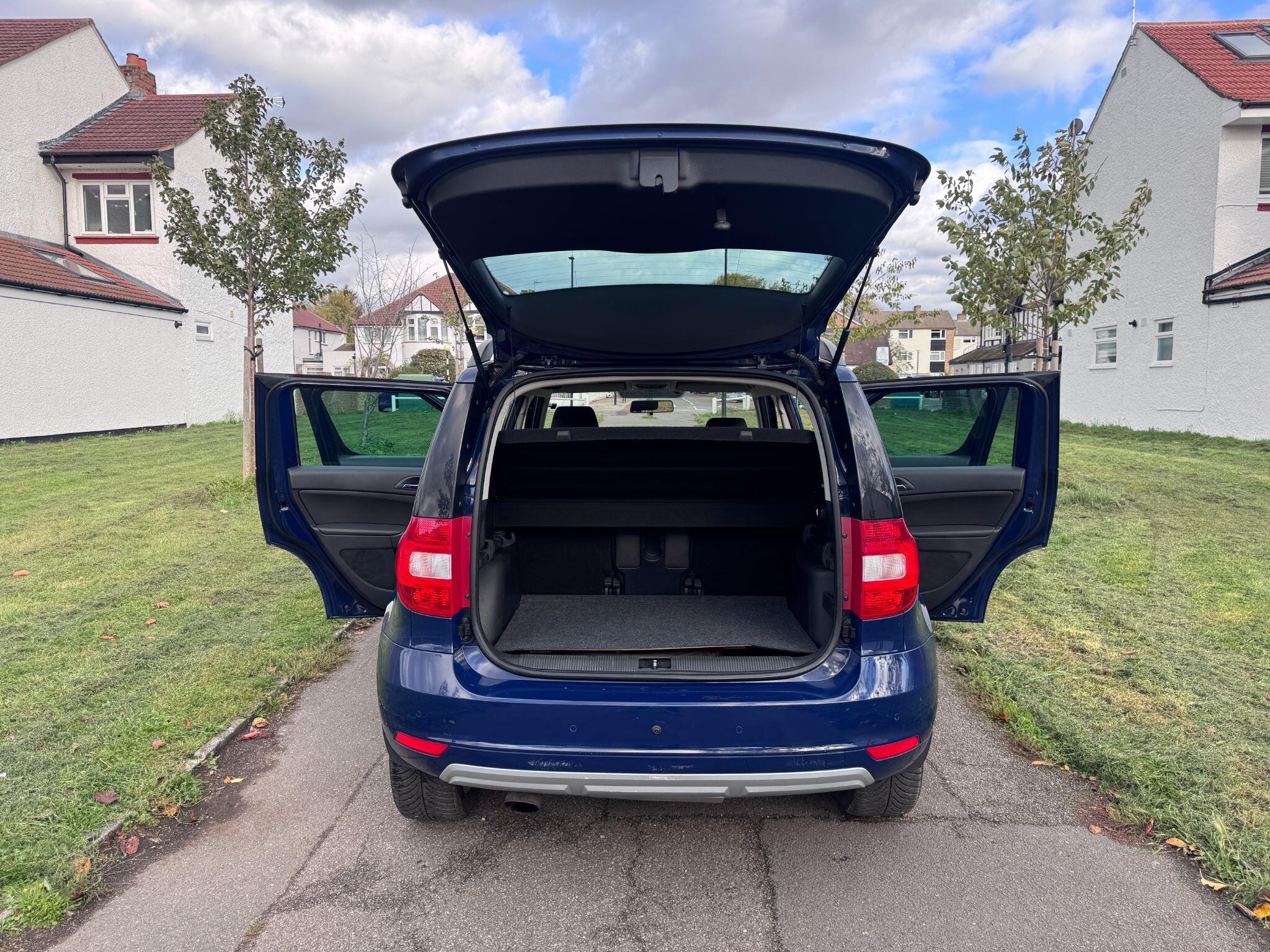 2014 Skoda Yeti image 36