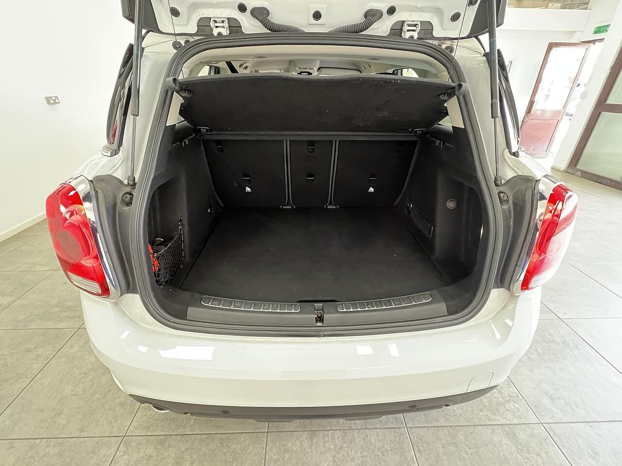 Mini Countryman view 17