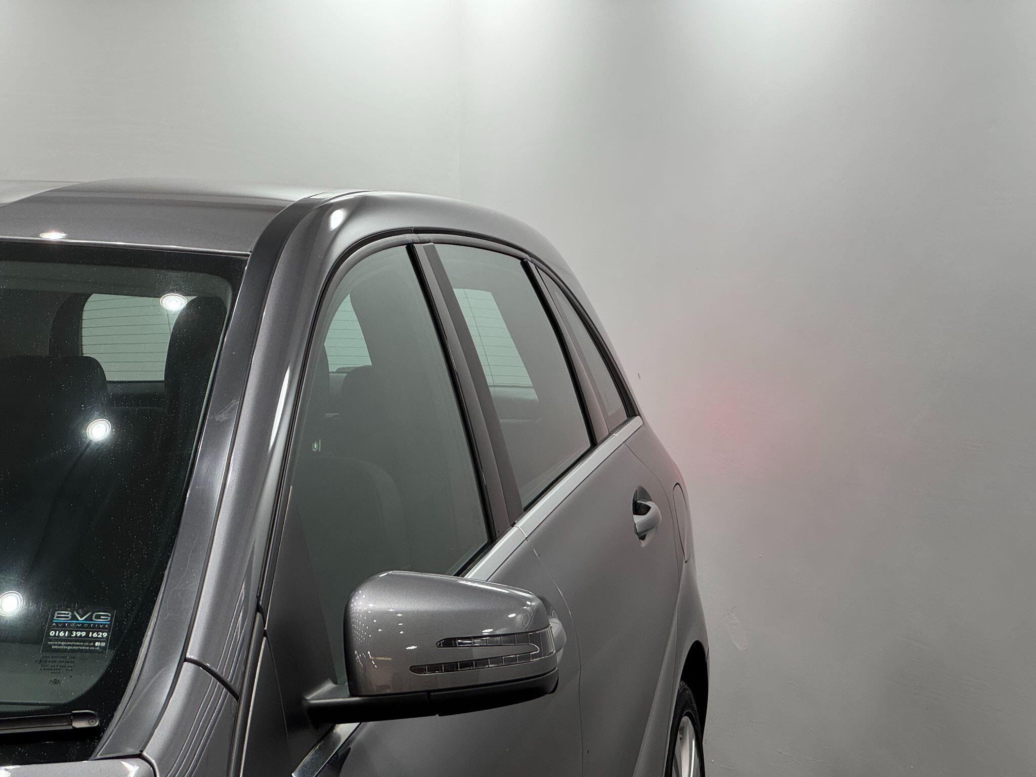 Mercedes-Benz B-Class view 11
