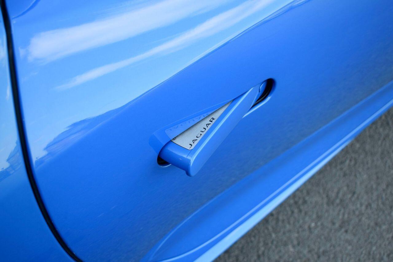 Jaguar F-Type view 37