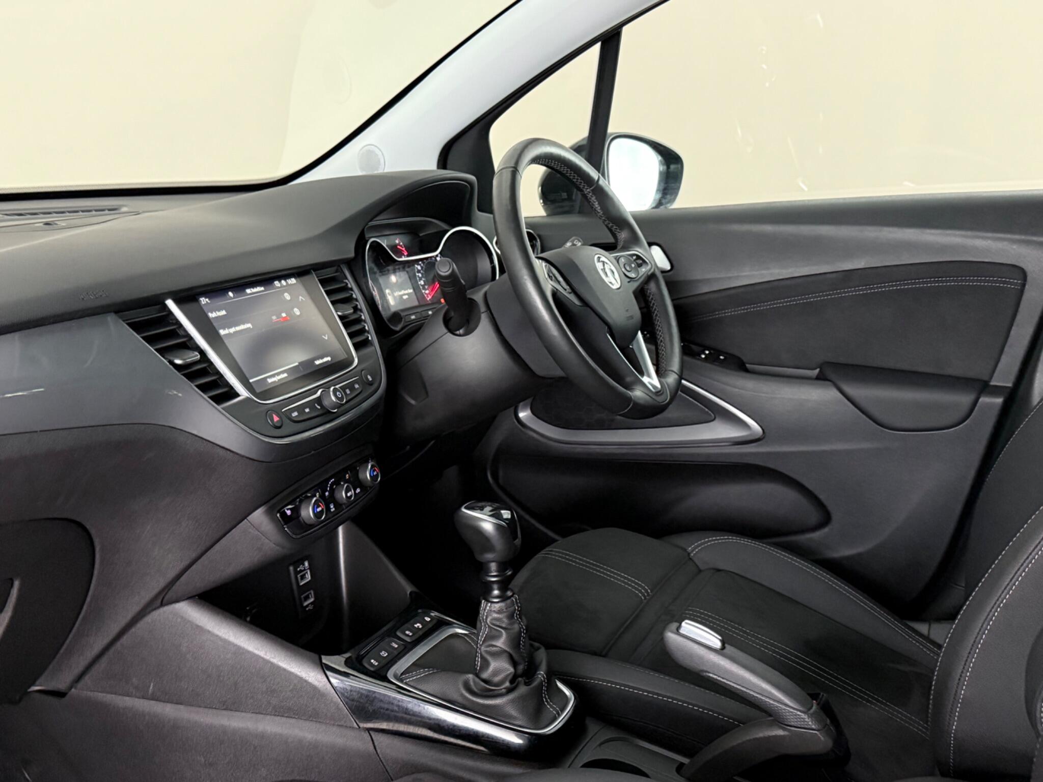 Vauxhall Crossland view 9