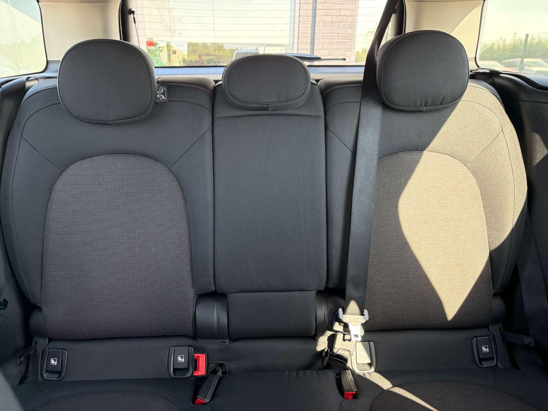 Mini Countryman view 31