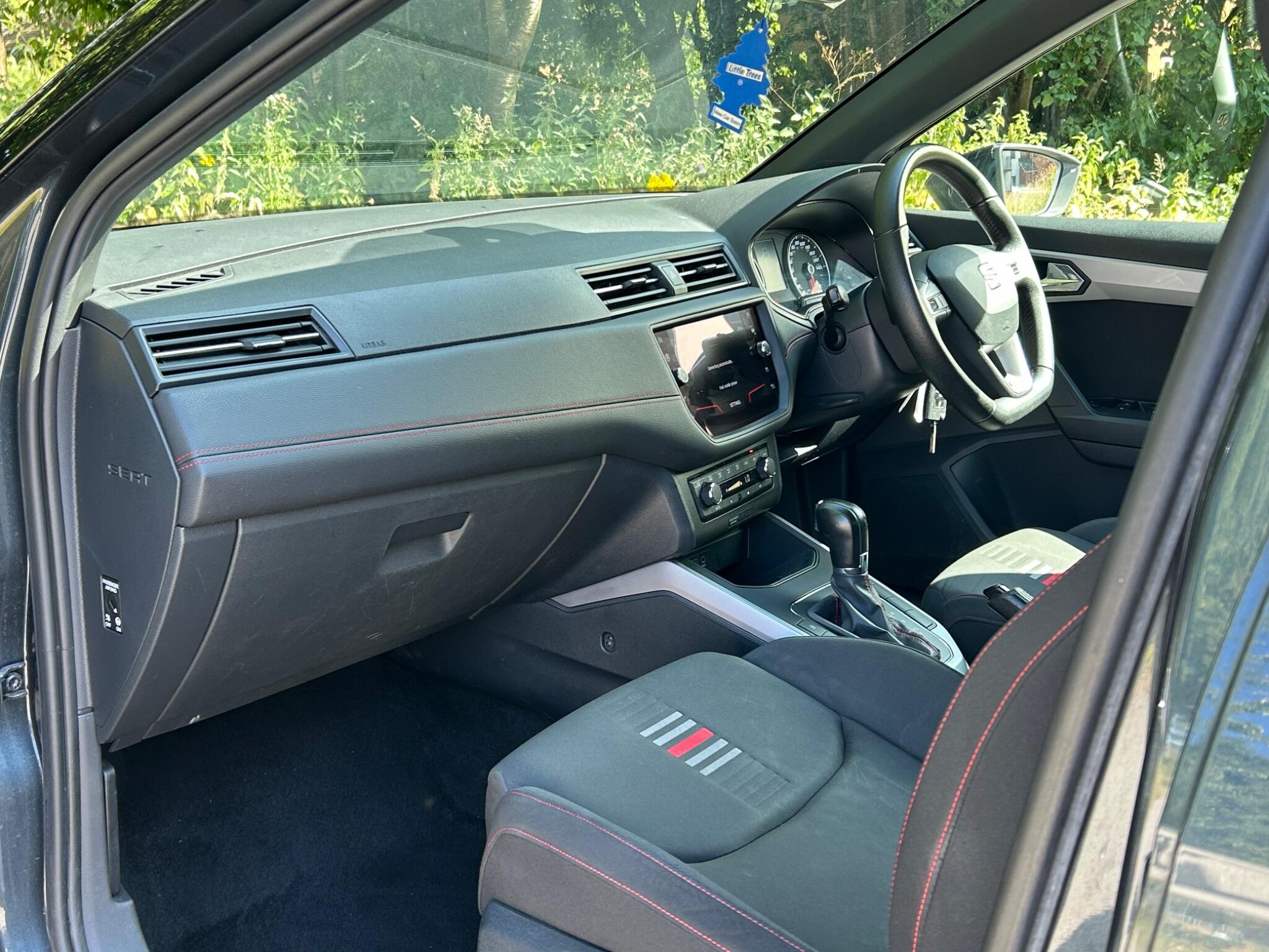 SEAT Arona view 12