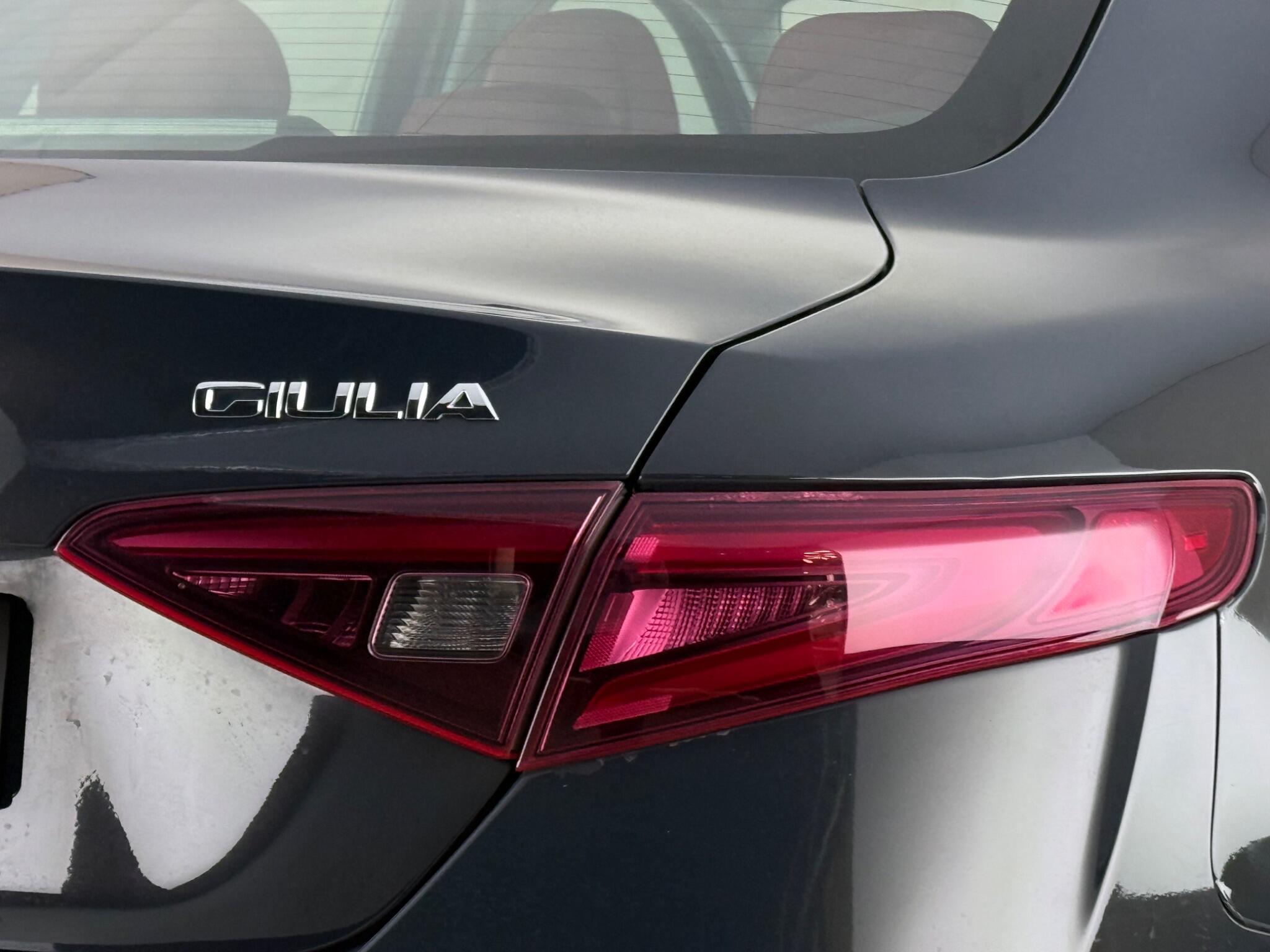 Alfa Romeo Giulia view 12