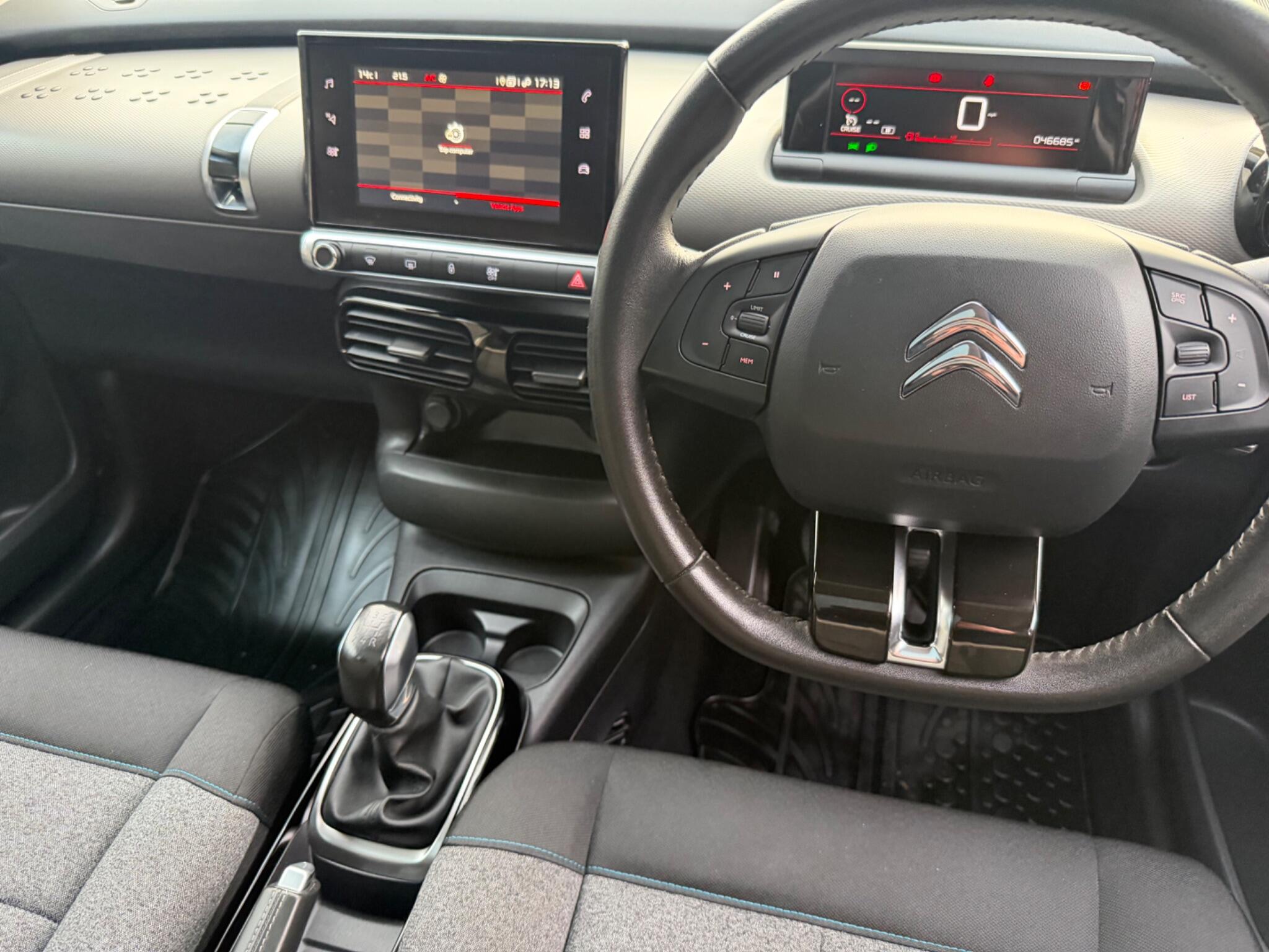 Citroen C4 Cactus view 2