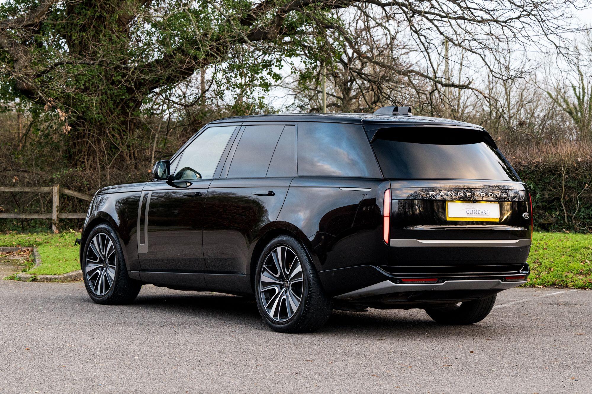 Land Rover Range Rover view 2