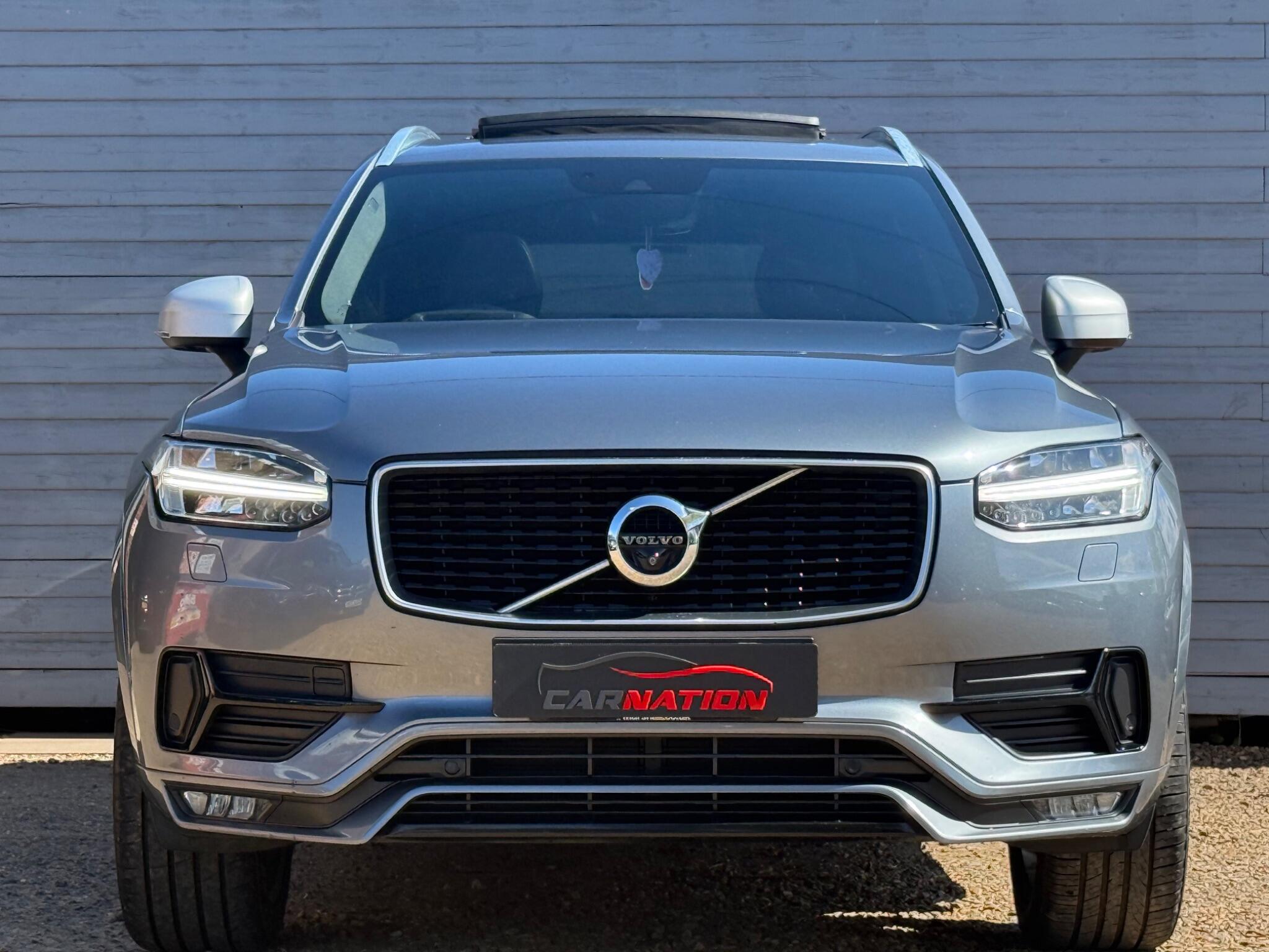 Volvo XC90 view 2