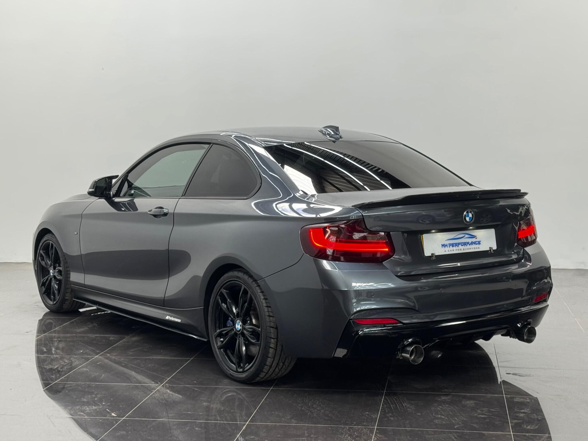 BMW 2 Series view 39