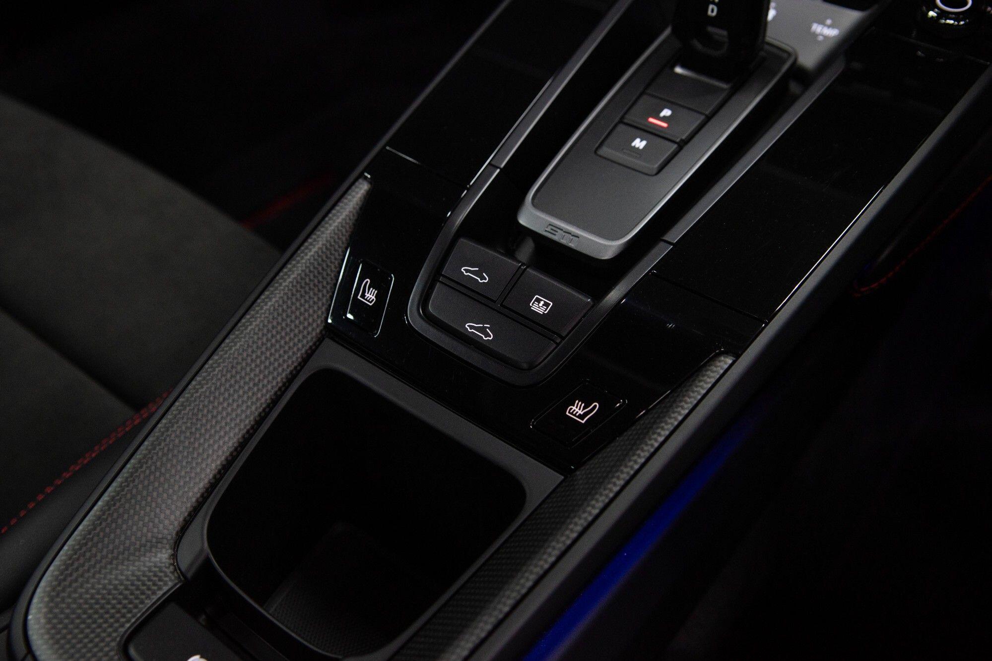 Porsche 911 view 41
