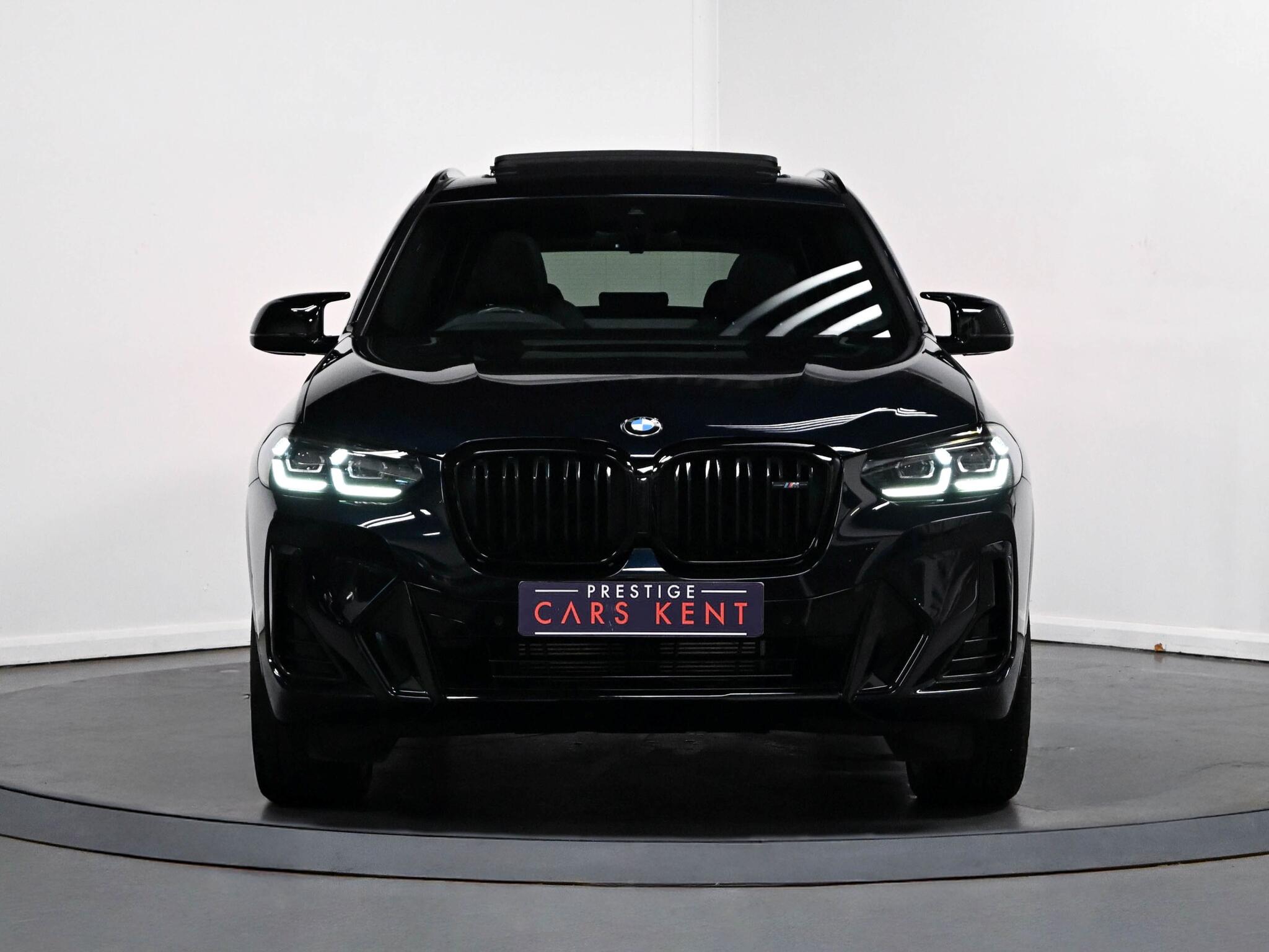 BMW X3 view 21