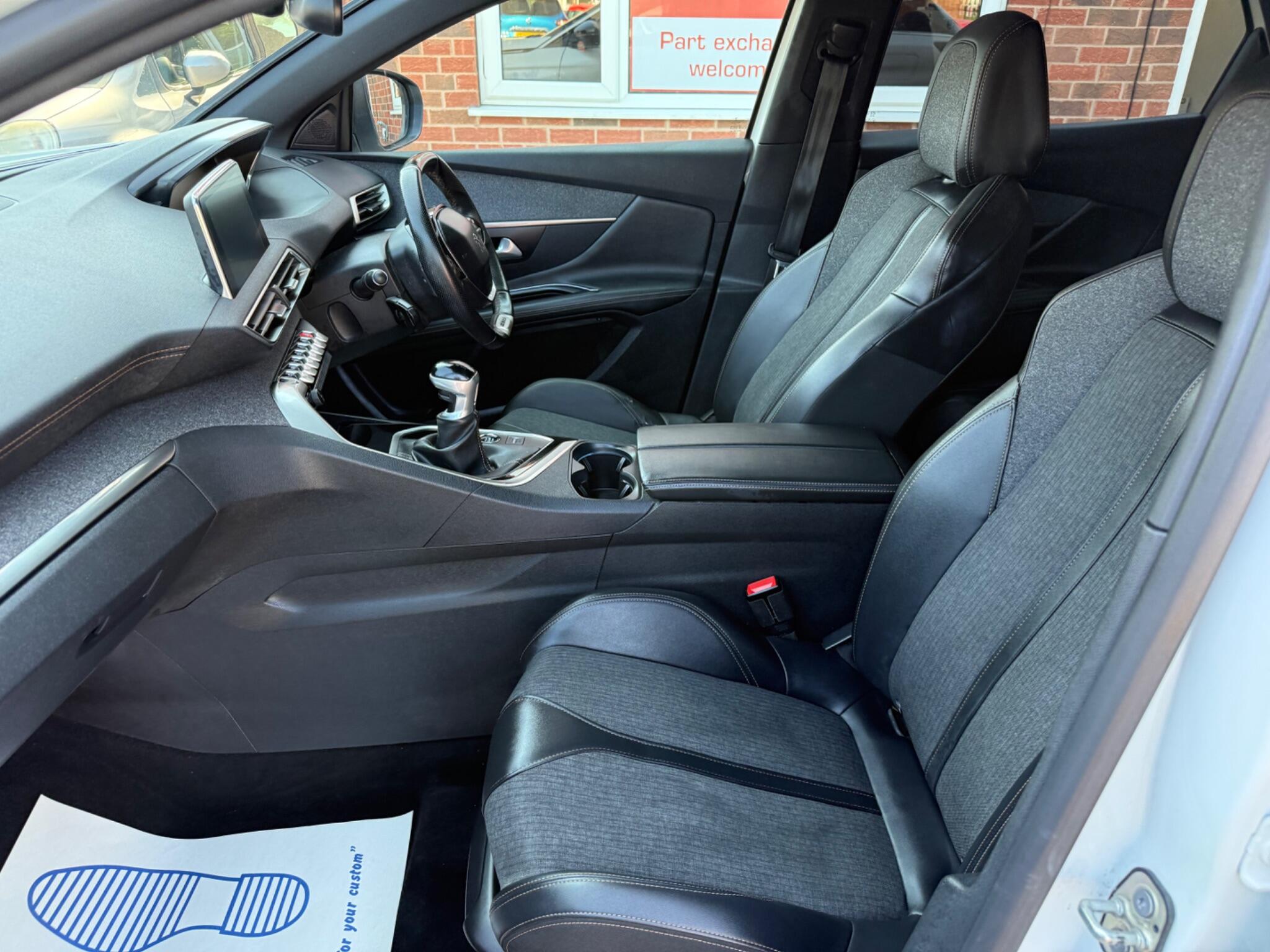 Peugeot 3008 view 23