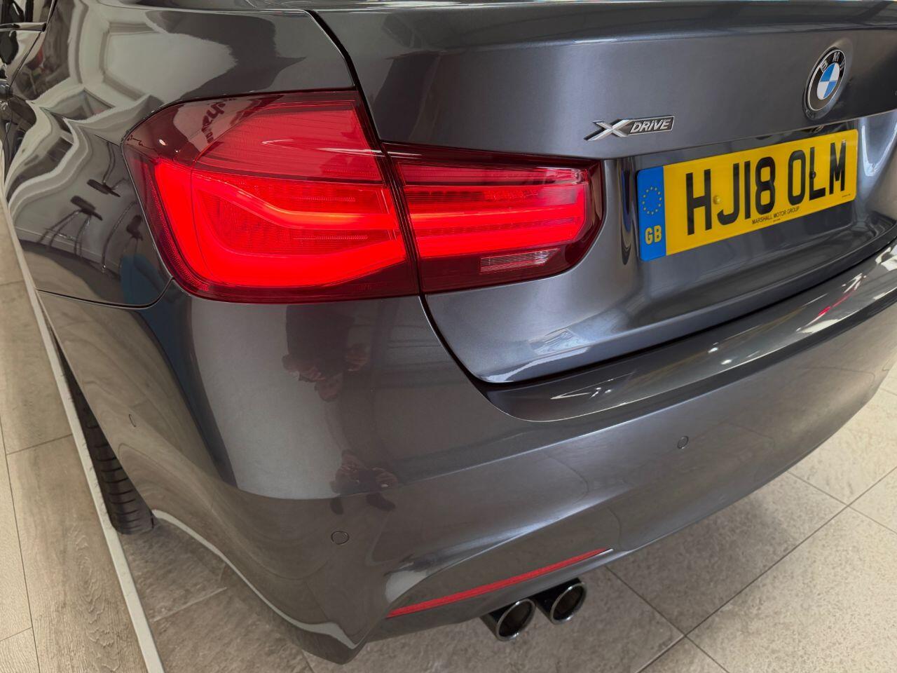 BMW 3 Series view 25