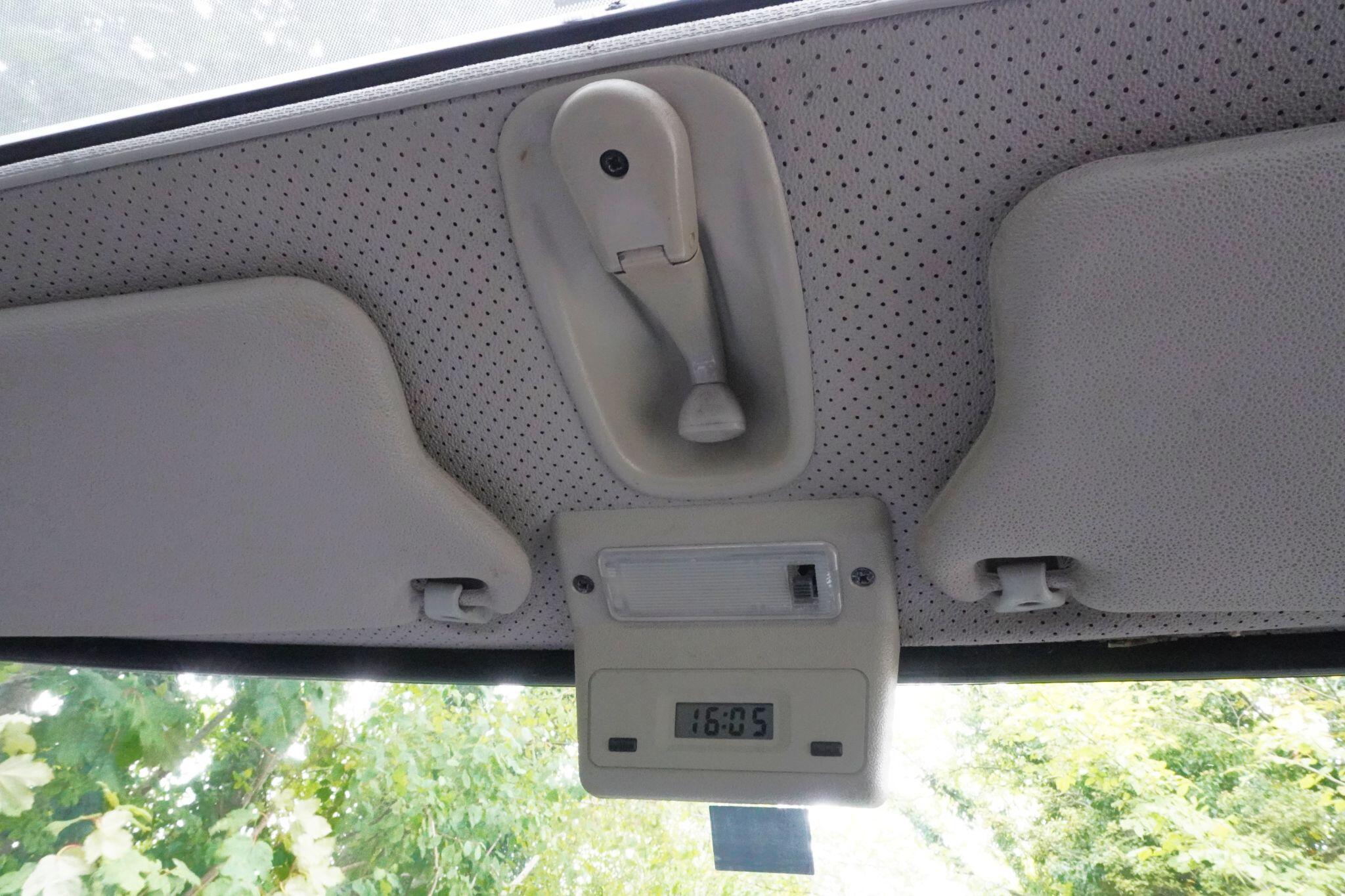 Ford Escort view 25