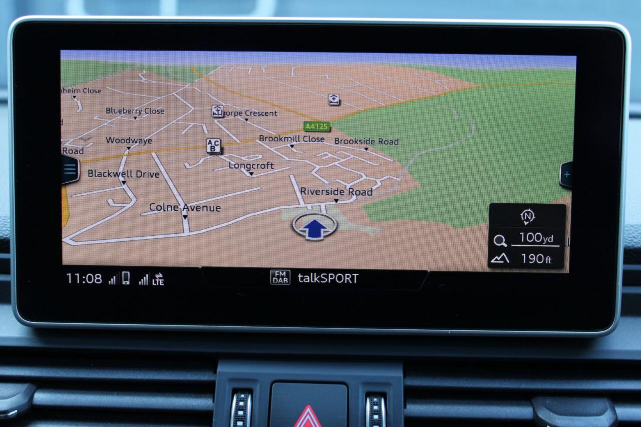 Audi SQ5 view 22
