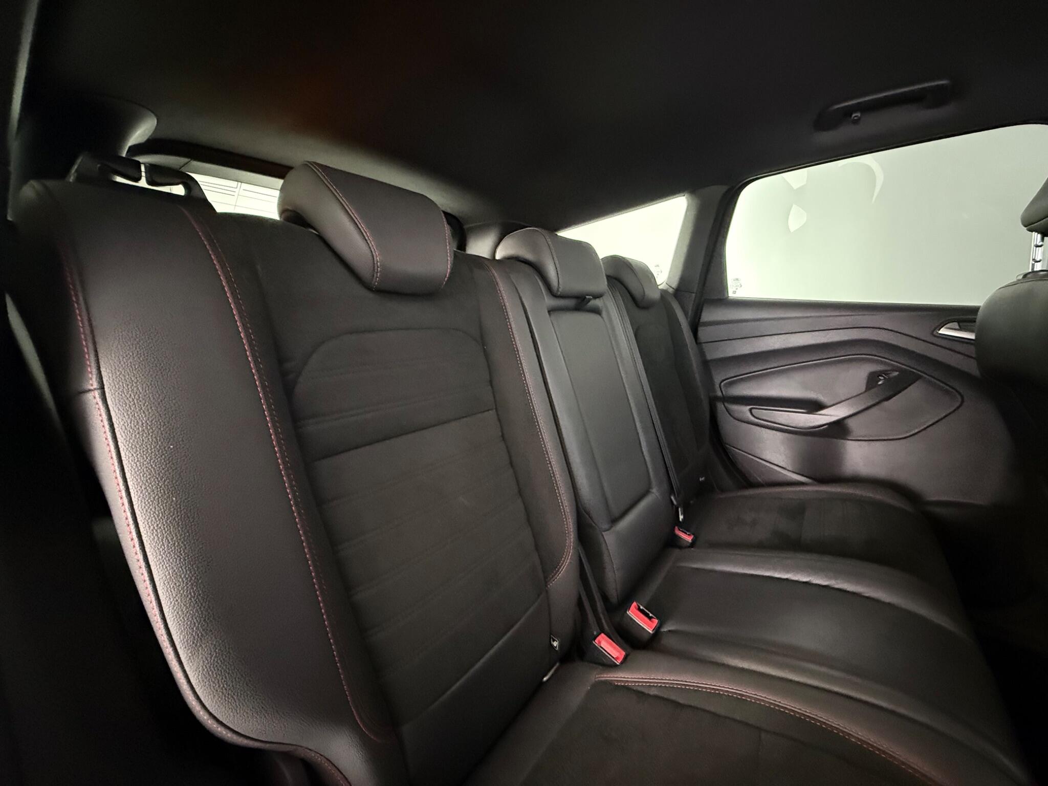 Ford Kuga view 32