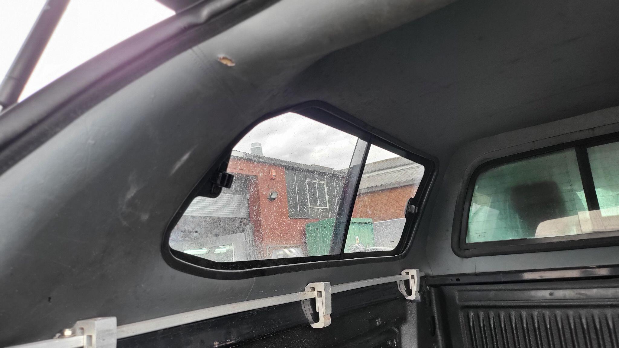 Ford Ranger view 36
