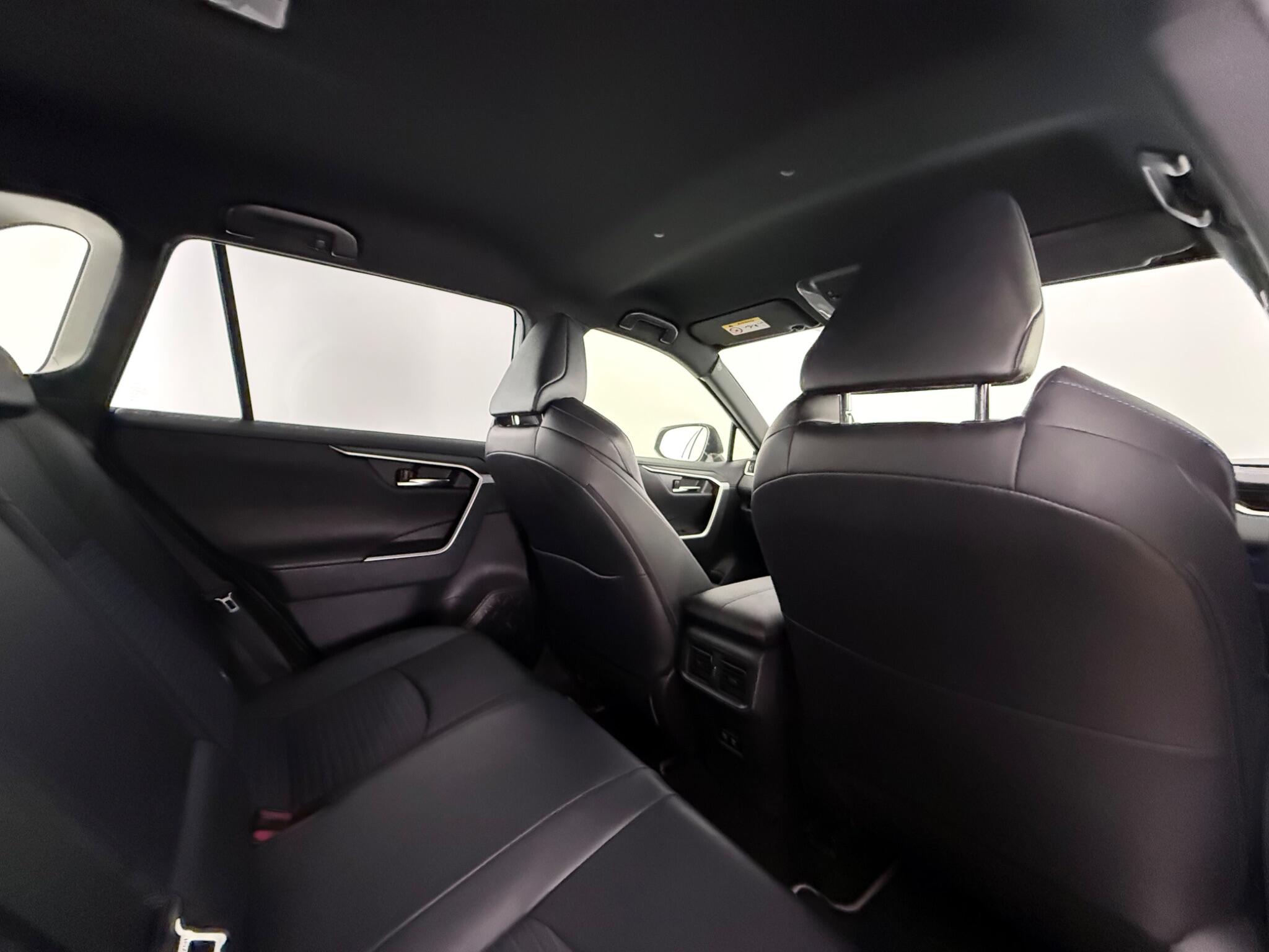 Toyota Rav4 view 32