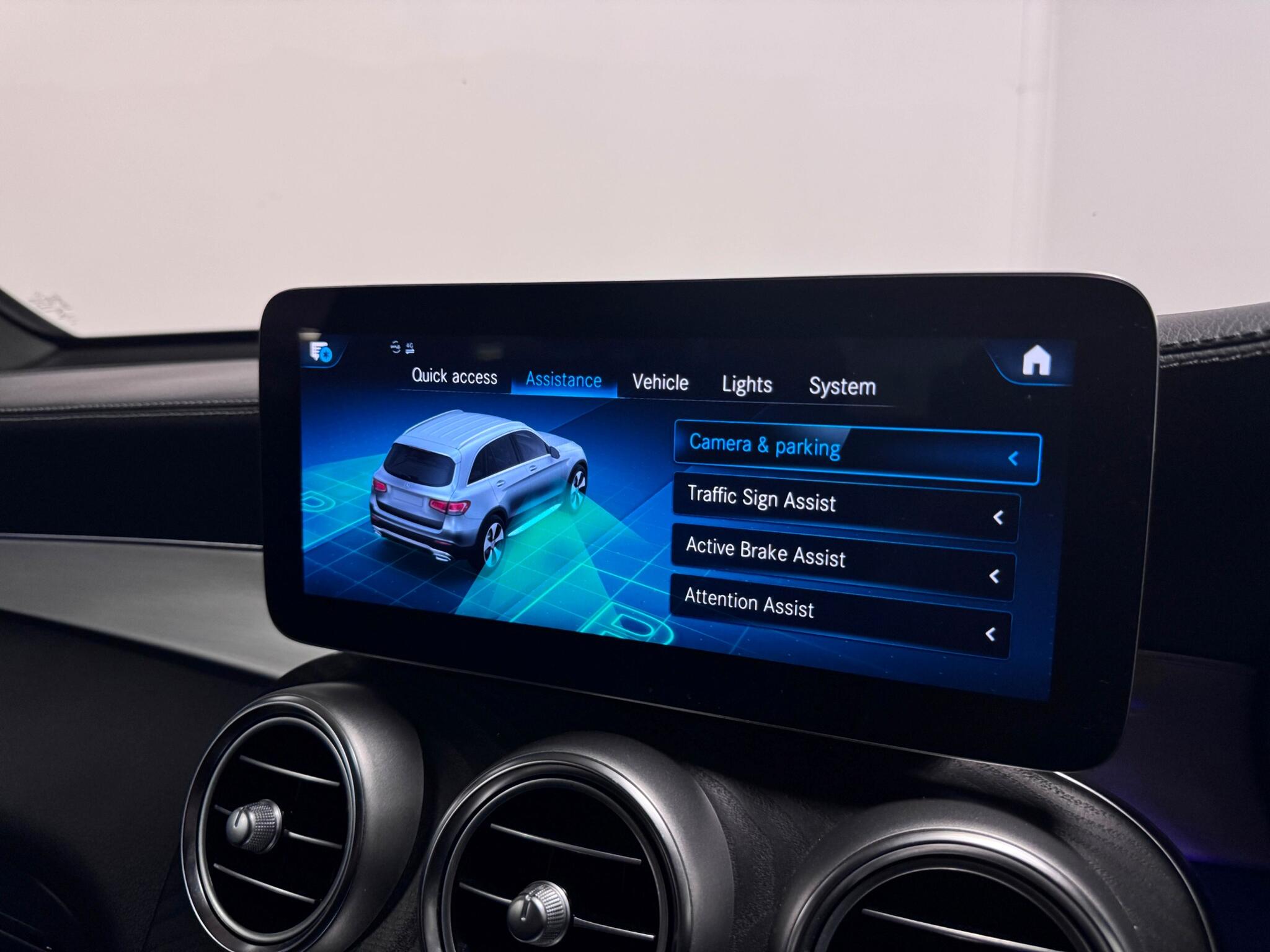 Mercedes-Benz GLC view 53