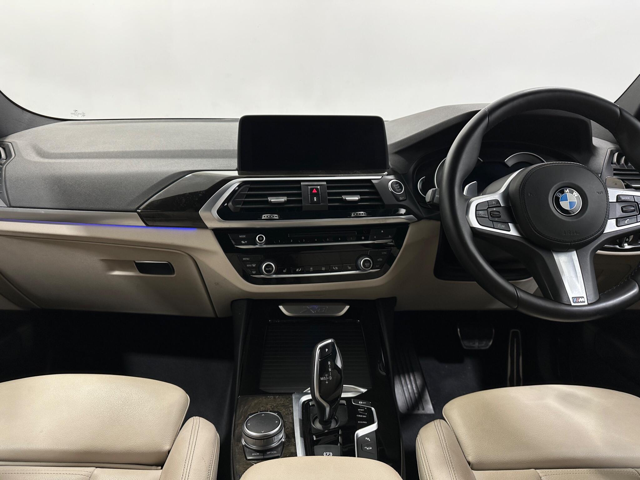 BMW X3 view 21