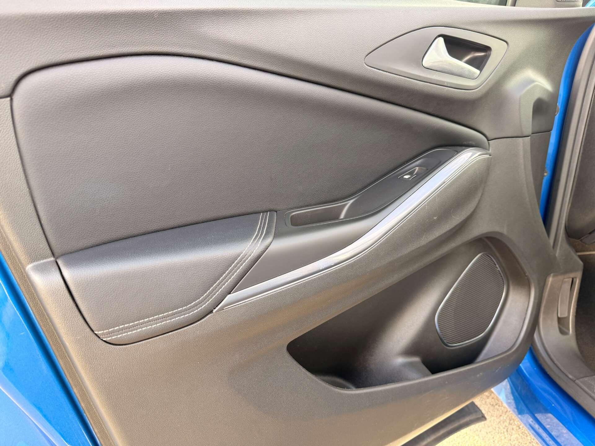 Vauxhall Grandland X view 37