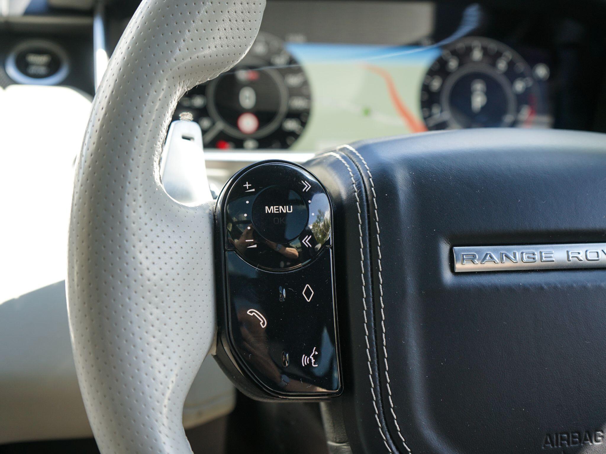 Land Rover Range Rover Sport view 40