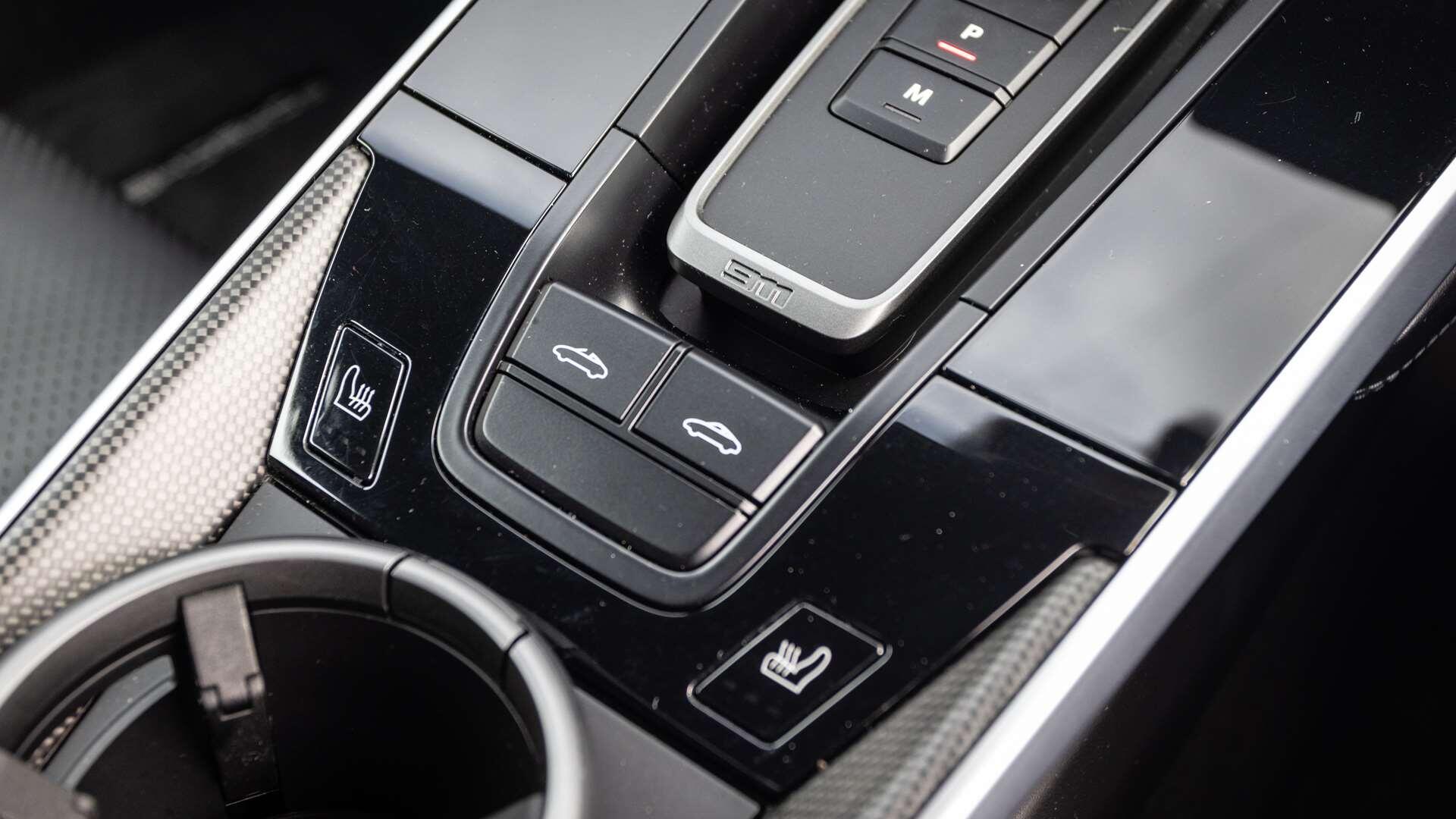 Porsche 911 view 25