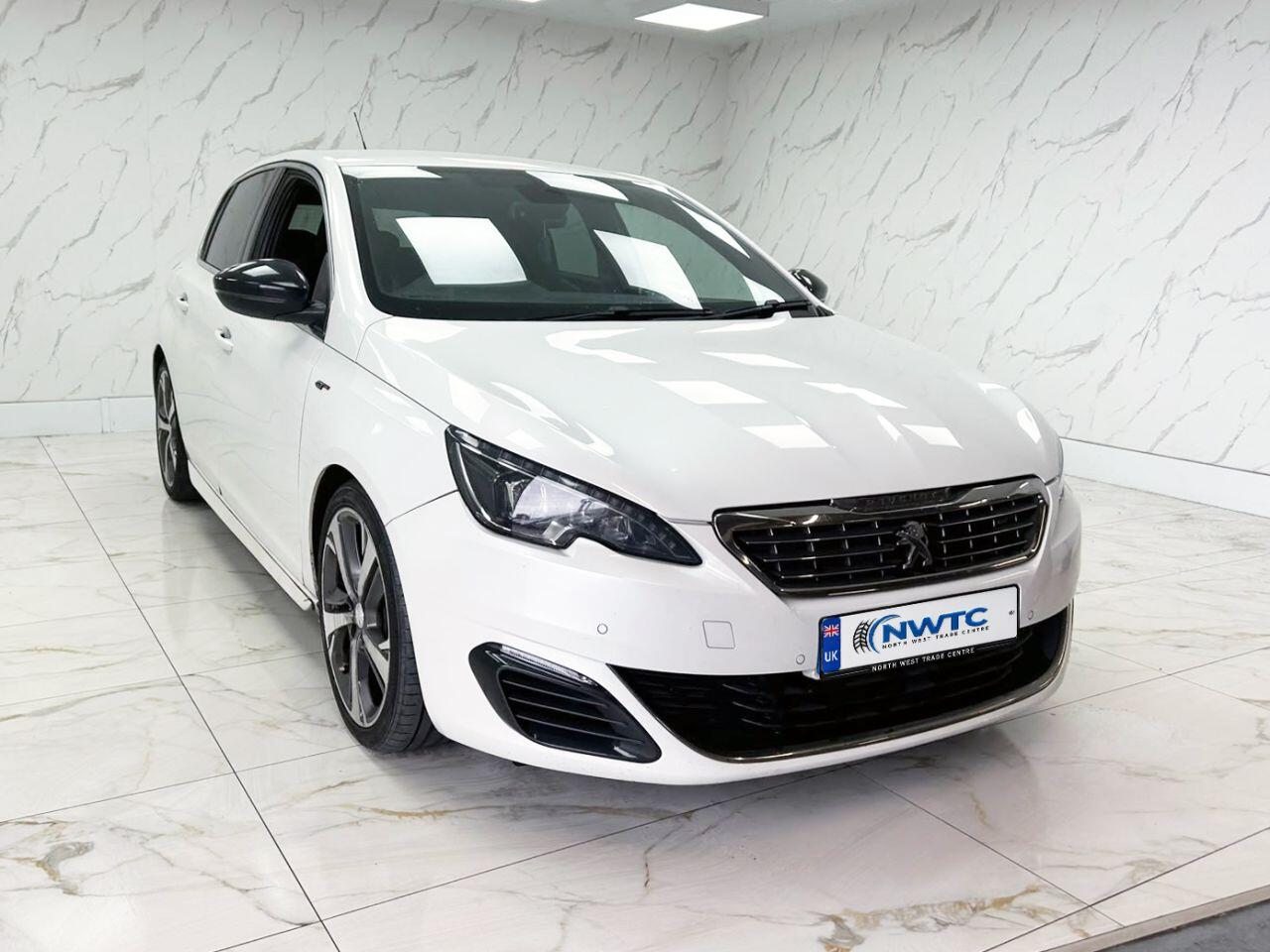 Peugeot 308 view 4