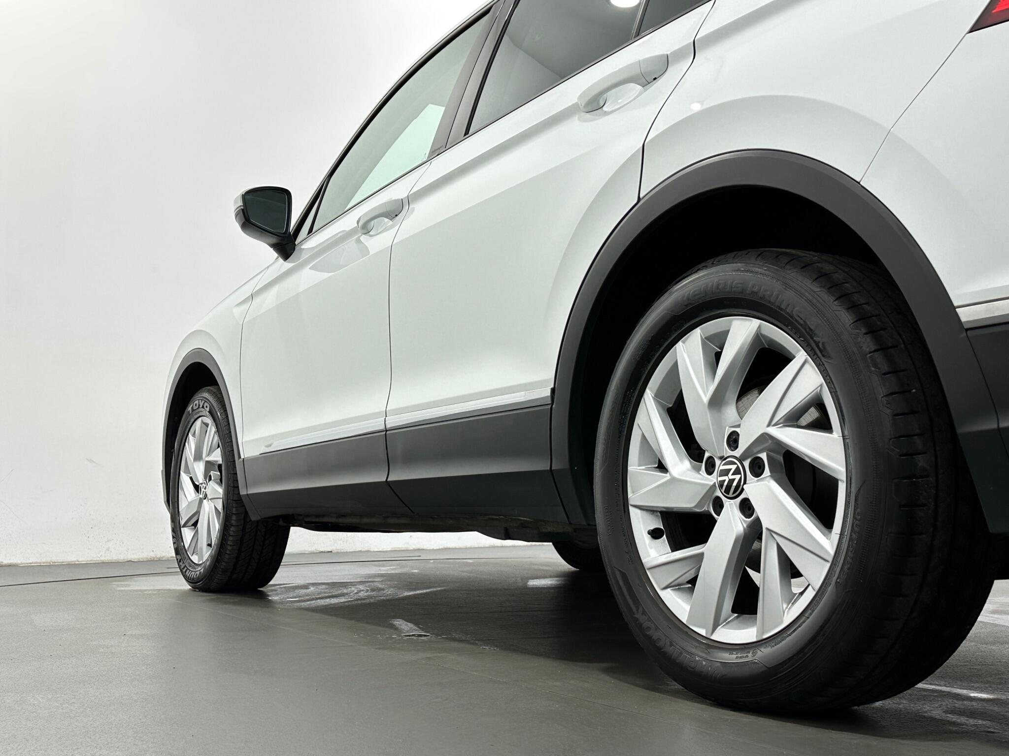 Volkswagen Tiguan view 49
