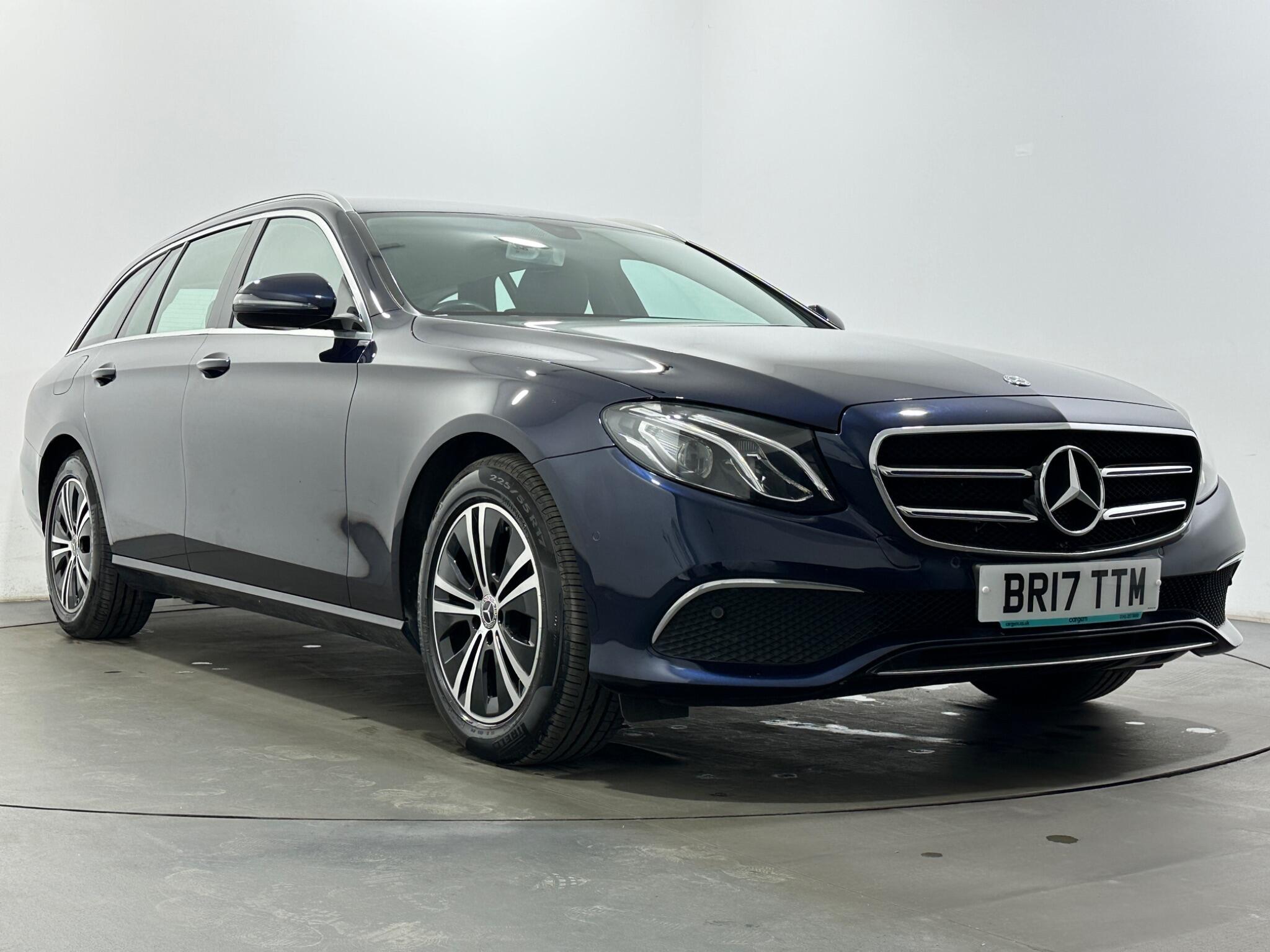 Mercedes-Benz E-Class view 54
