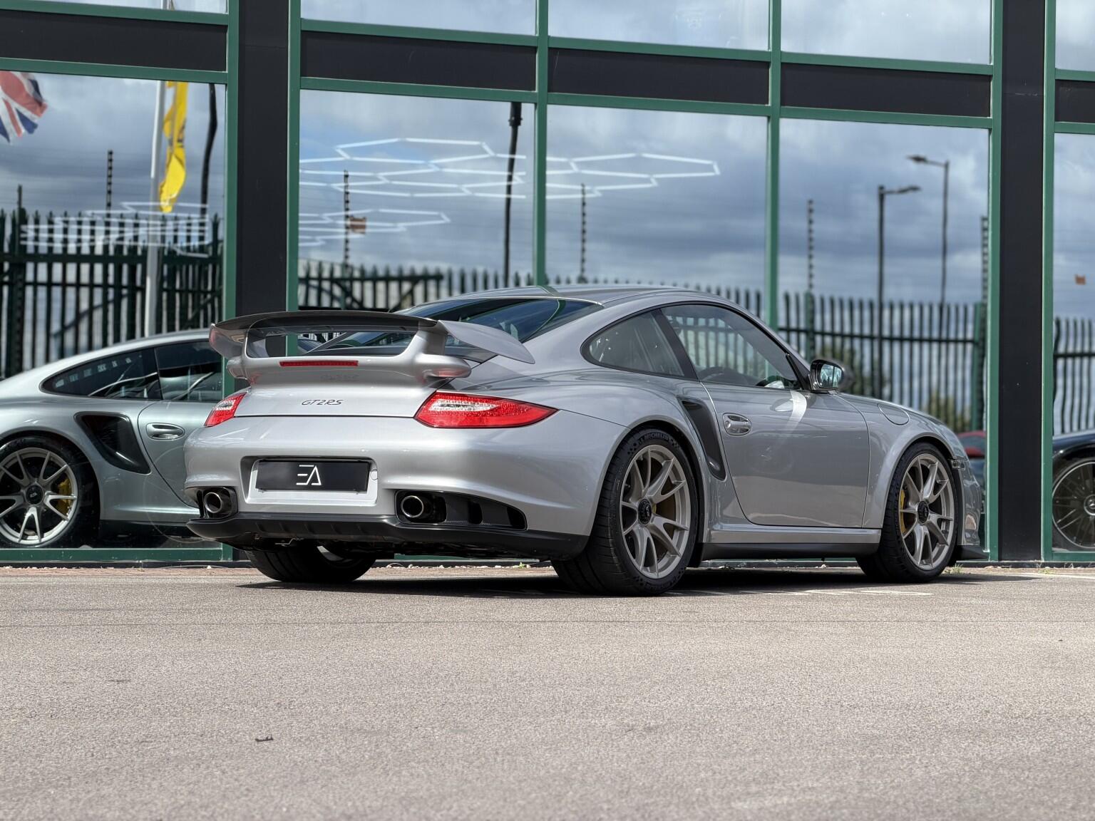 Porsche 911 view 47