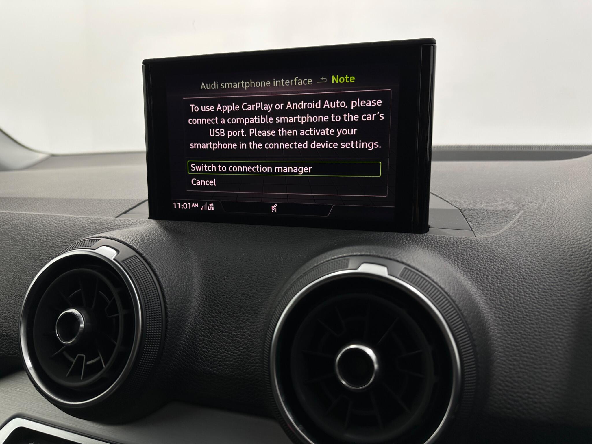 Audi Q2 view 24