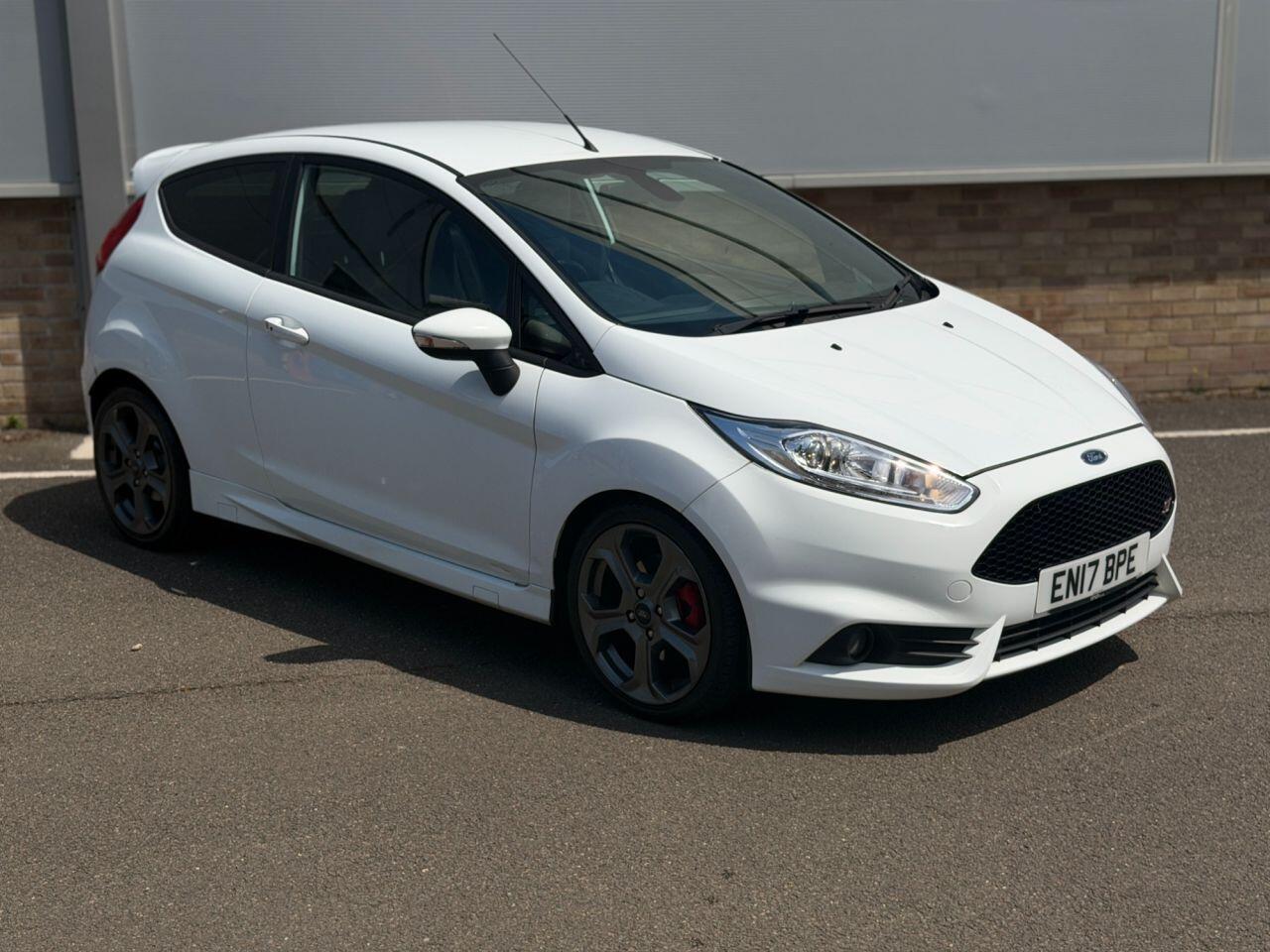 Ford Fiesta view 44