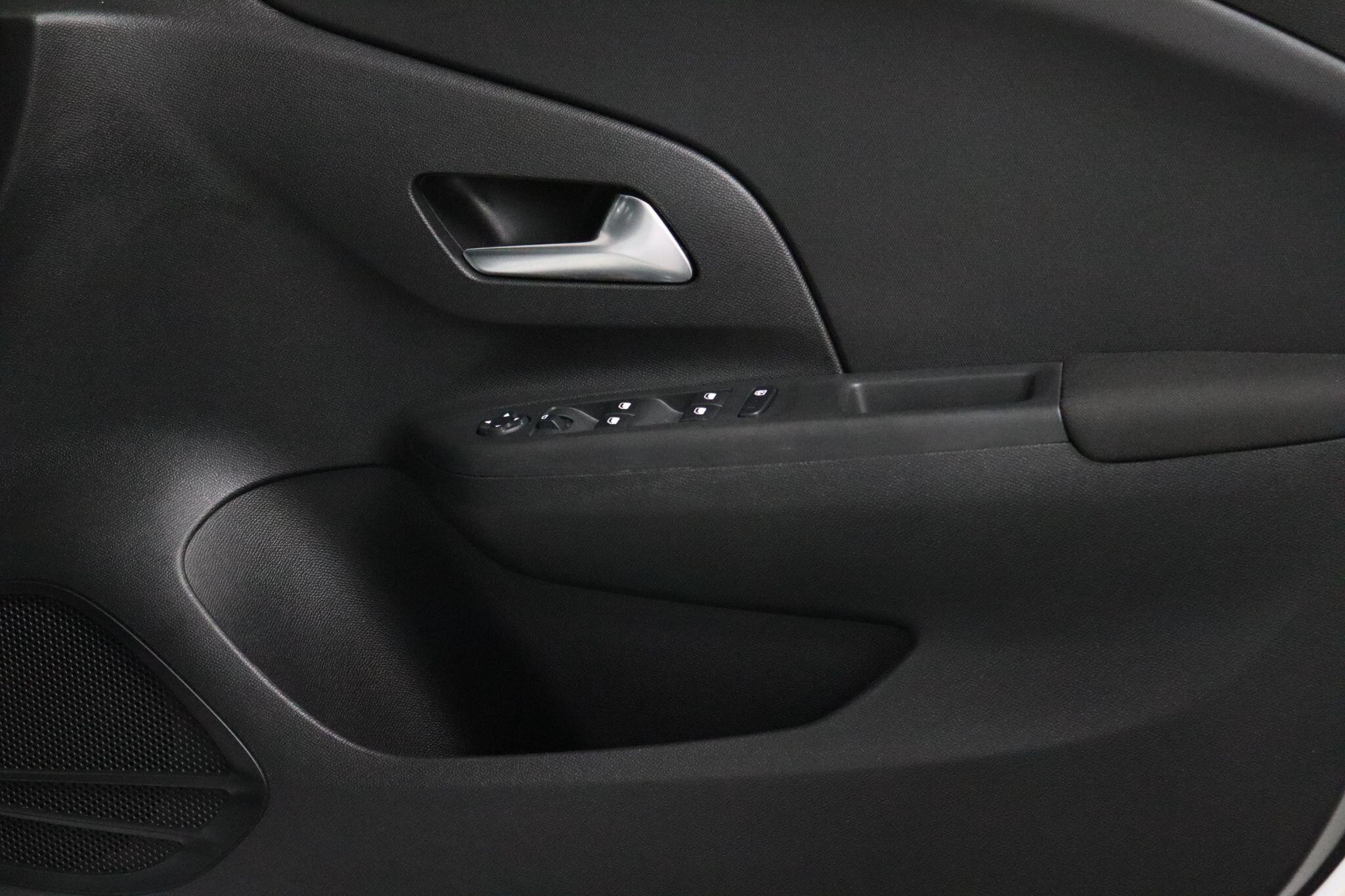 Vauxhall Corsa Electric view 36