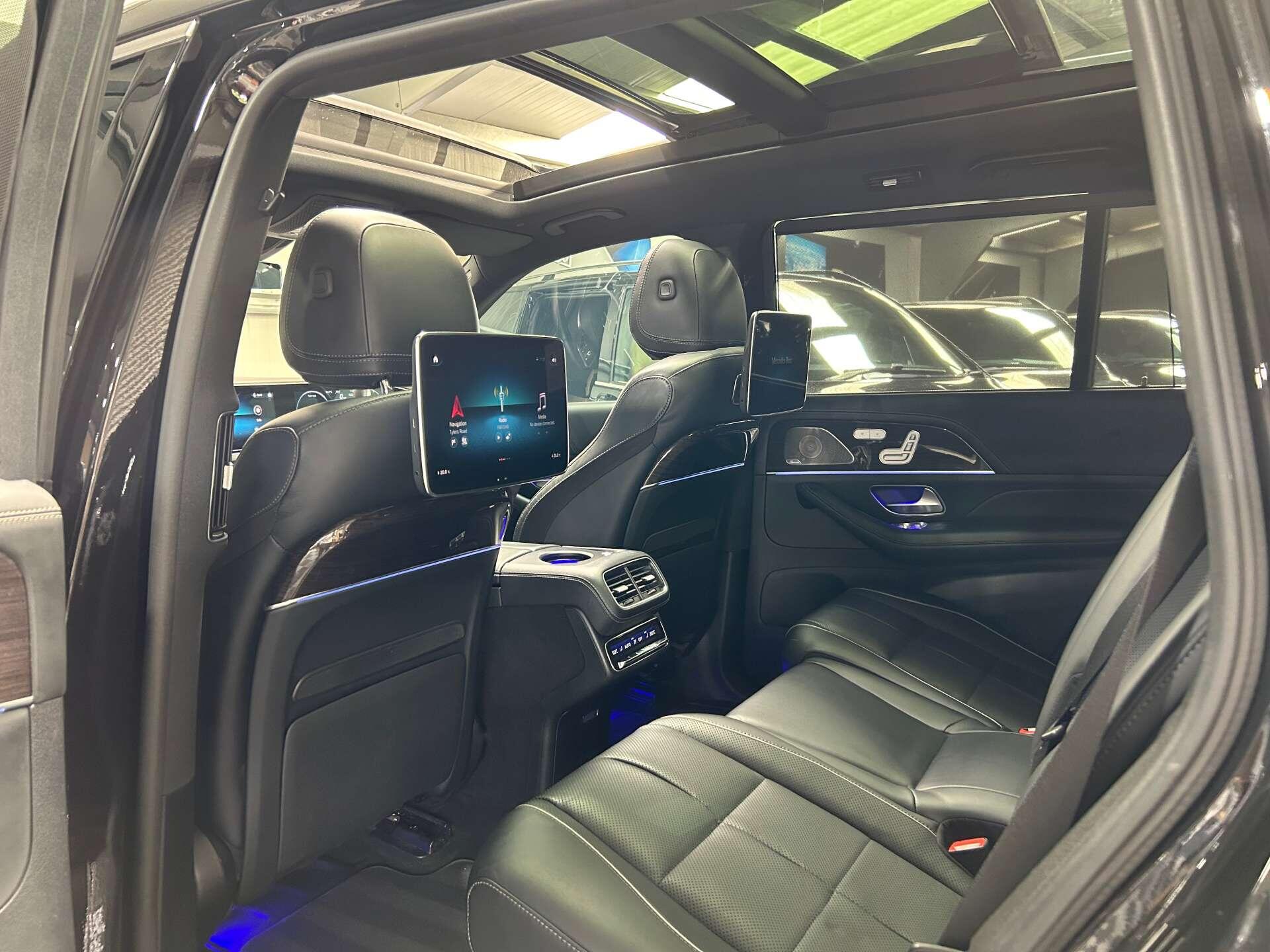 Mercedes-Benz GLS view 34