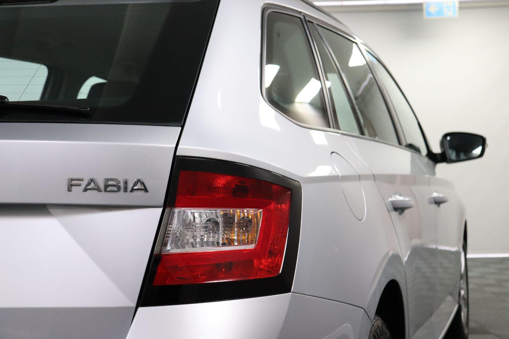 Skoda Fabia view 23