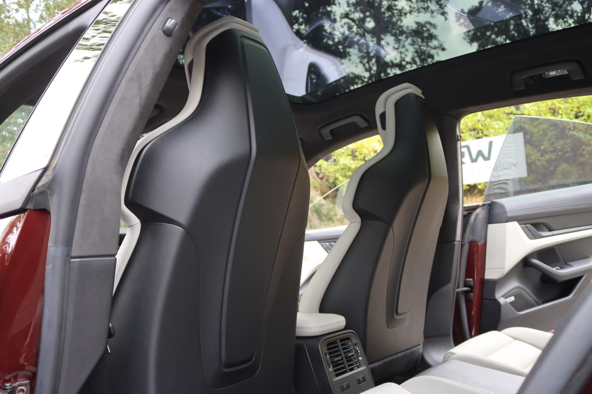 Porsche Taycan view 8