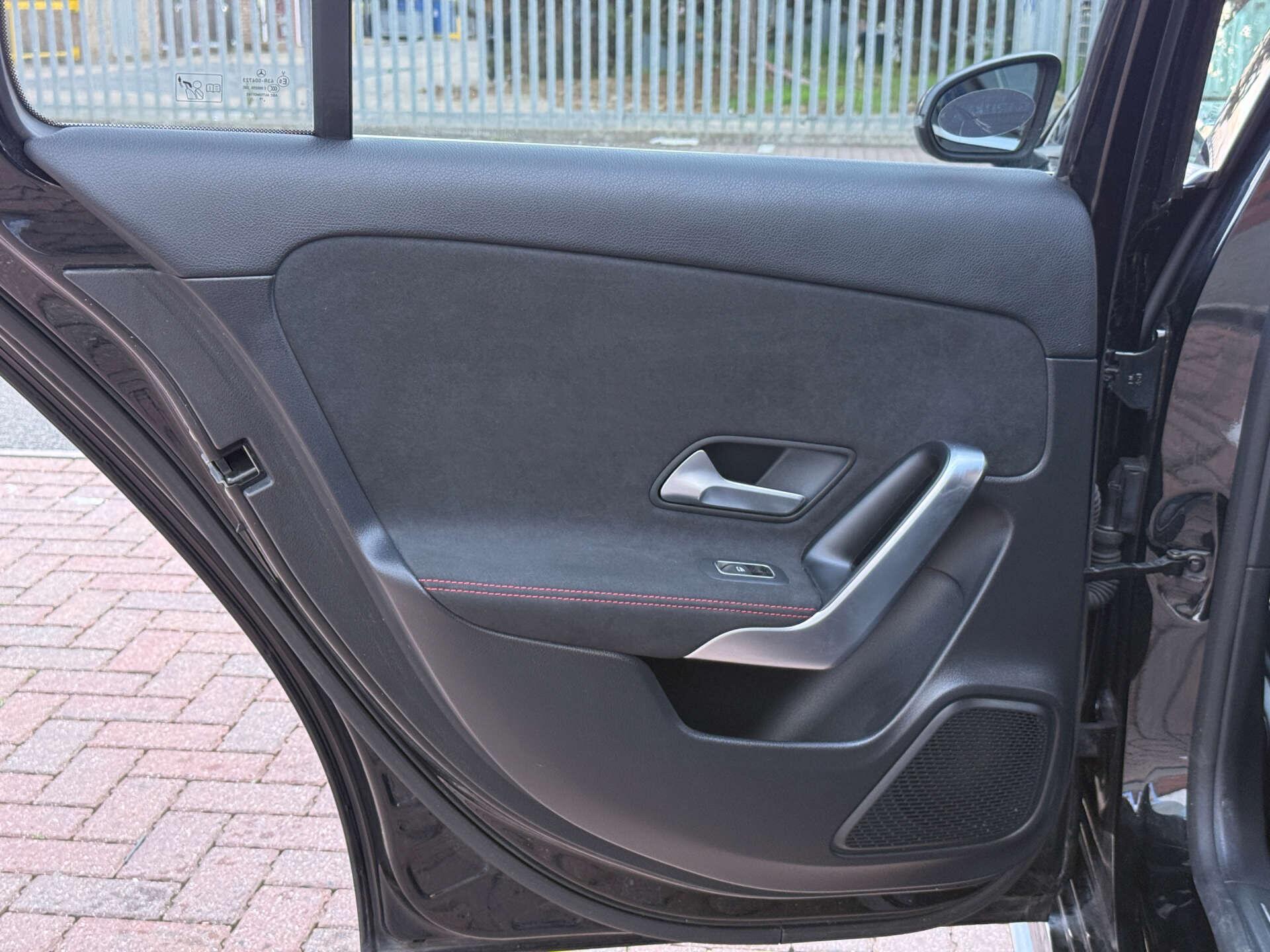 Mercedes-Benz A-Class view 35