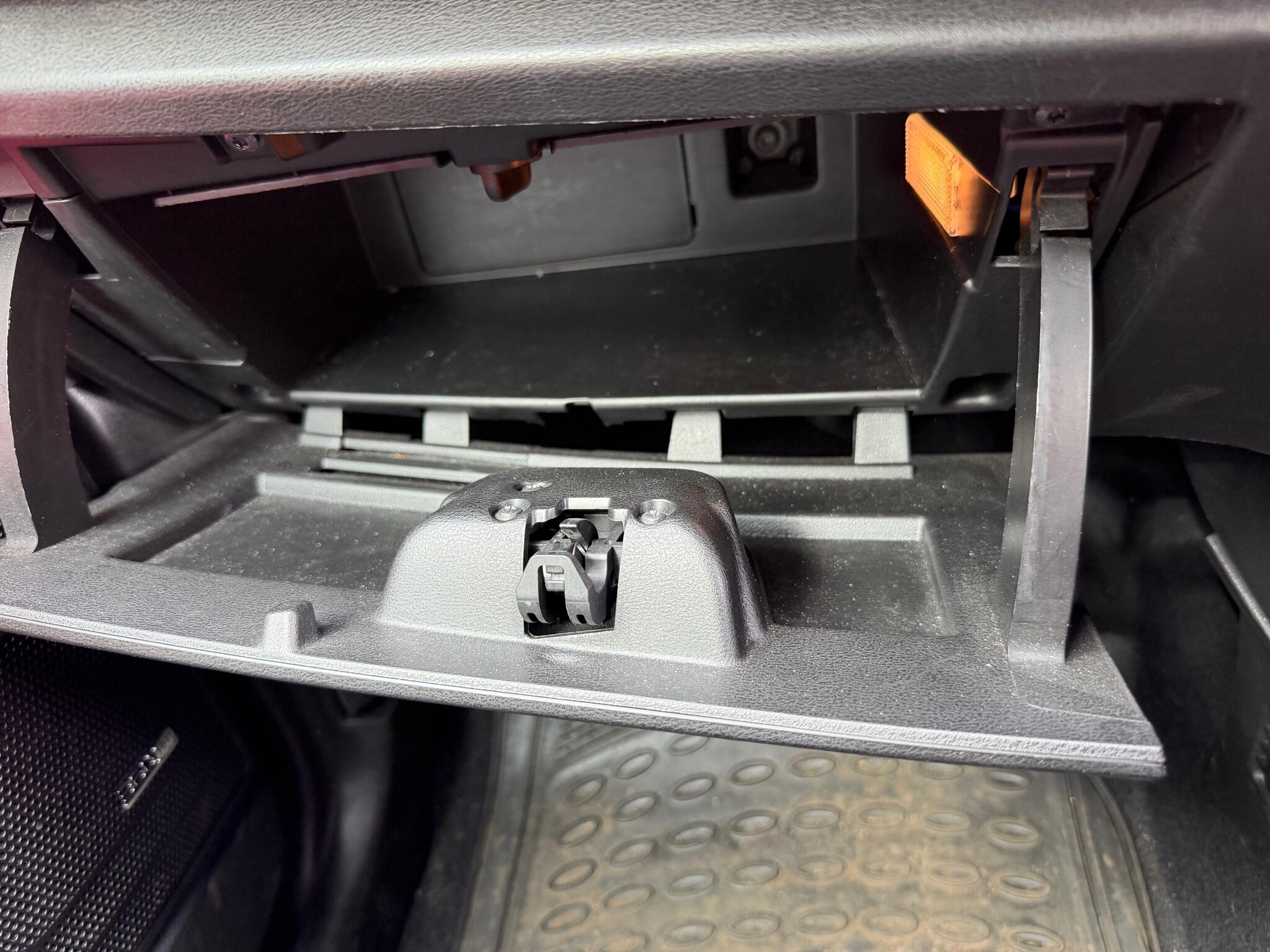 Chrysler Ypsilon view 29